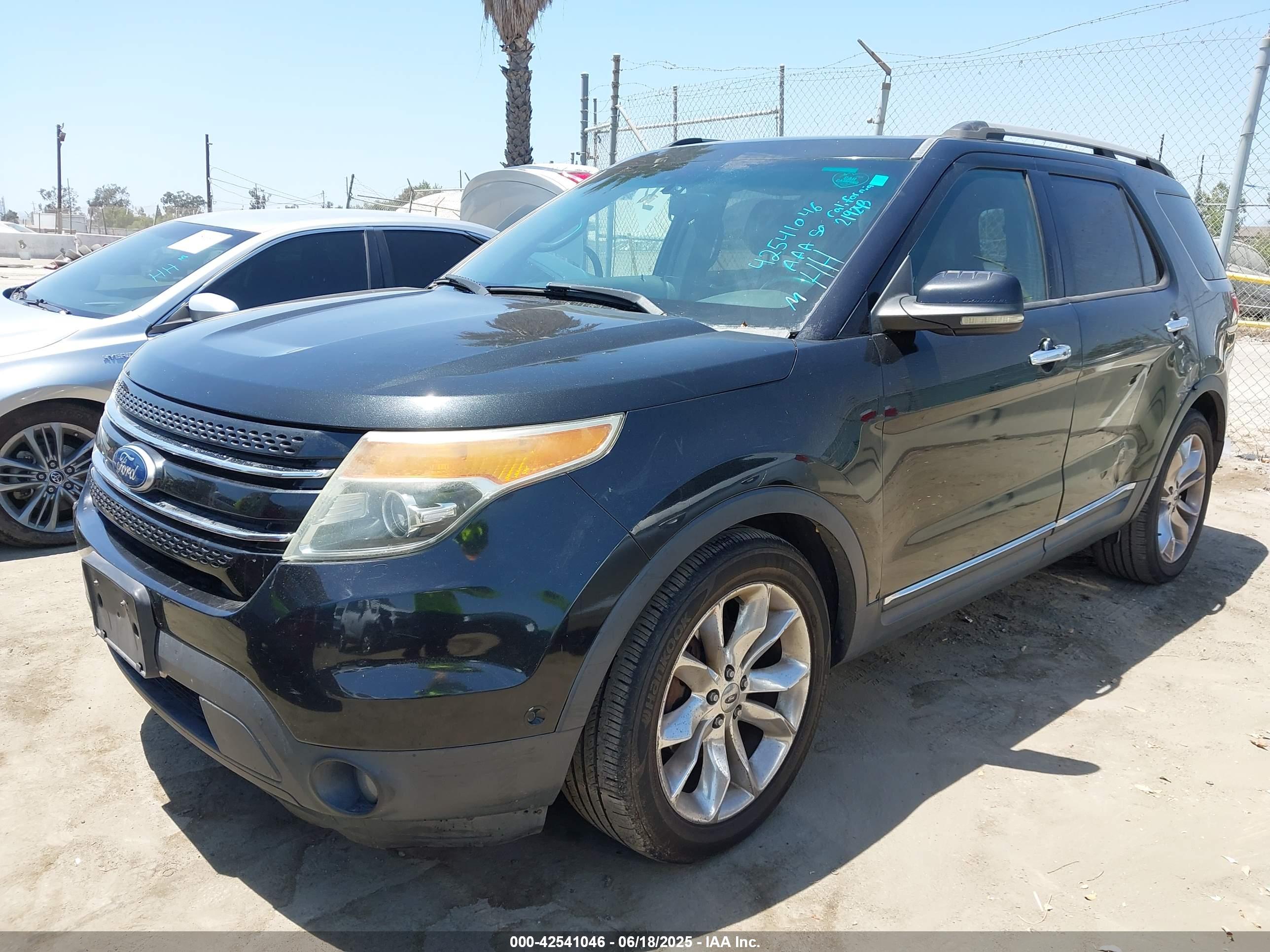 FORD EXPLORER image 2