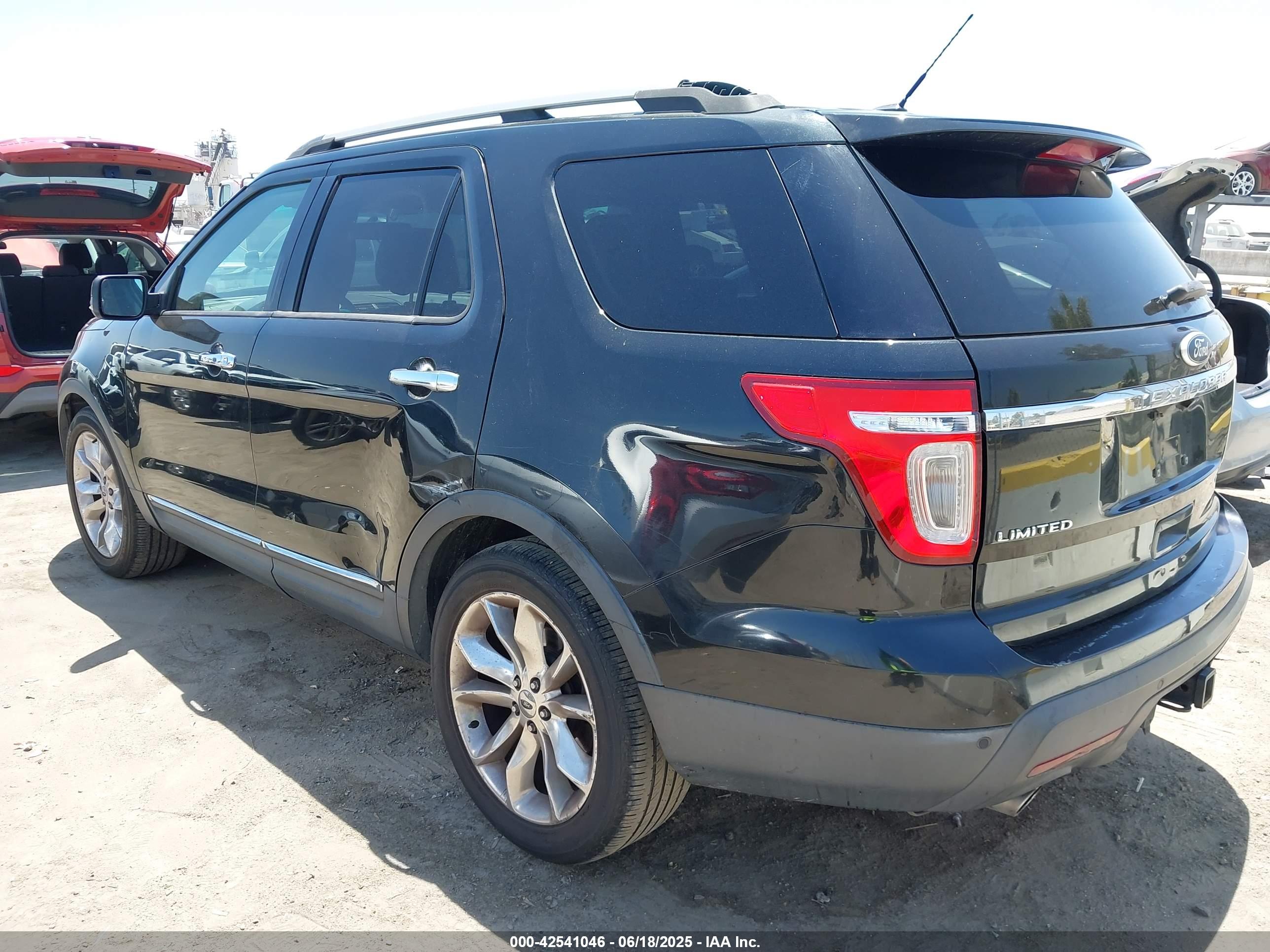 FORD EXPLORER image 3