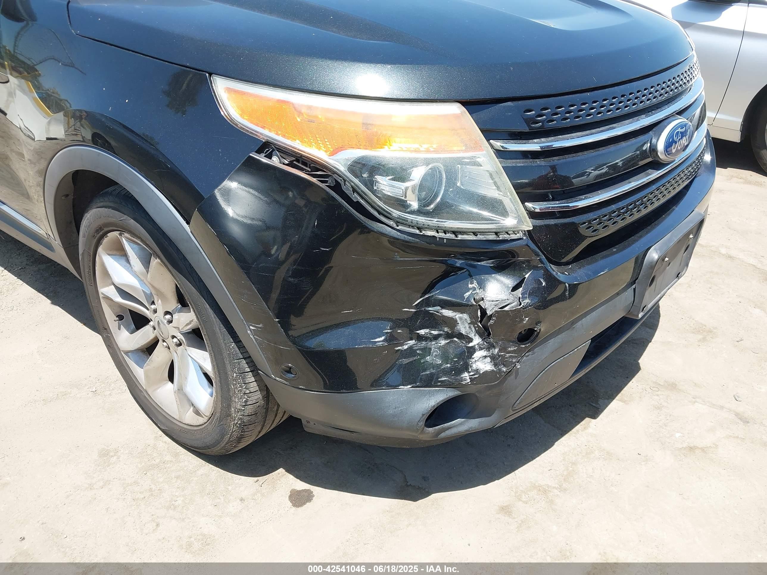 FORD EXPLORER image 6