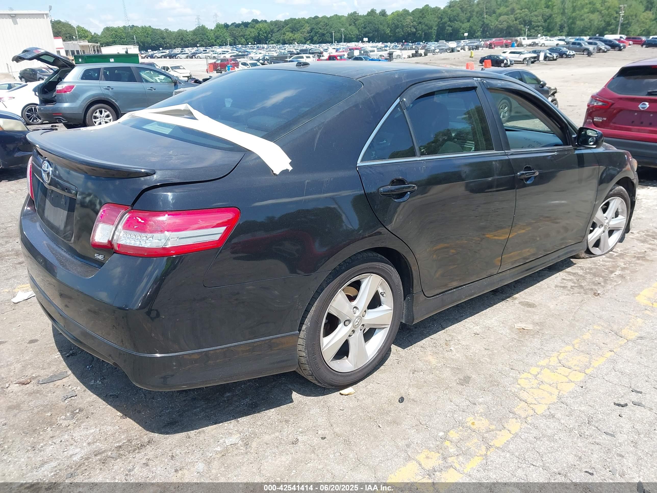 TOYOTA CAMRY image 4