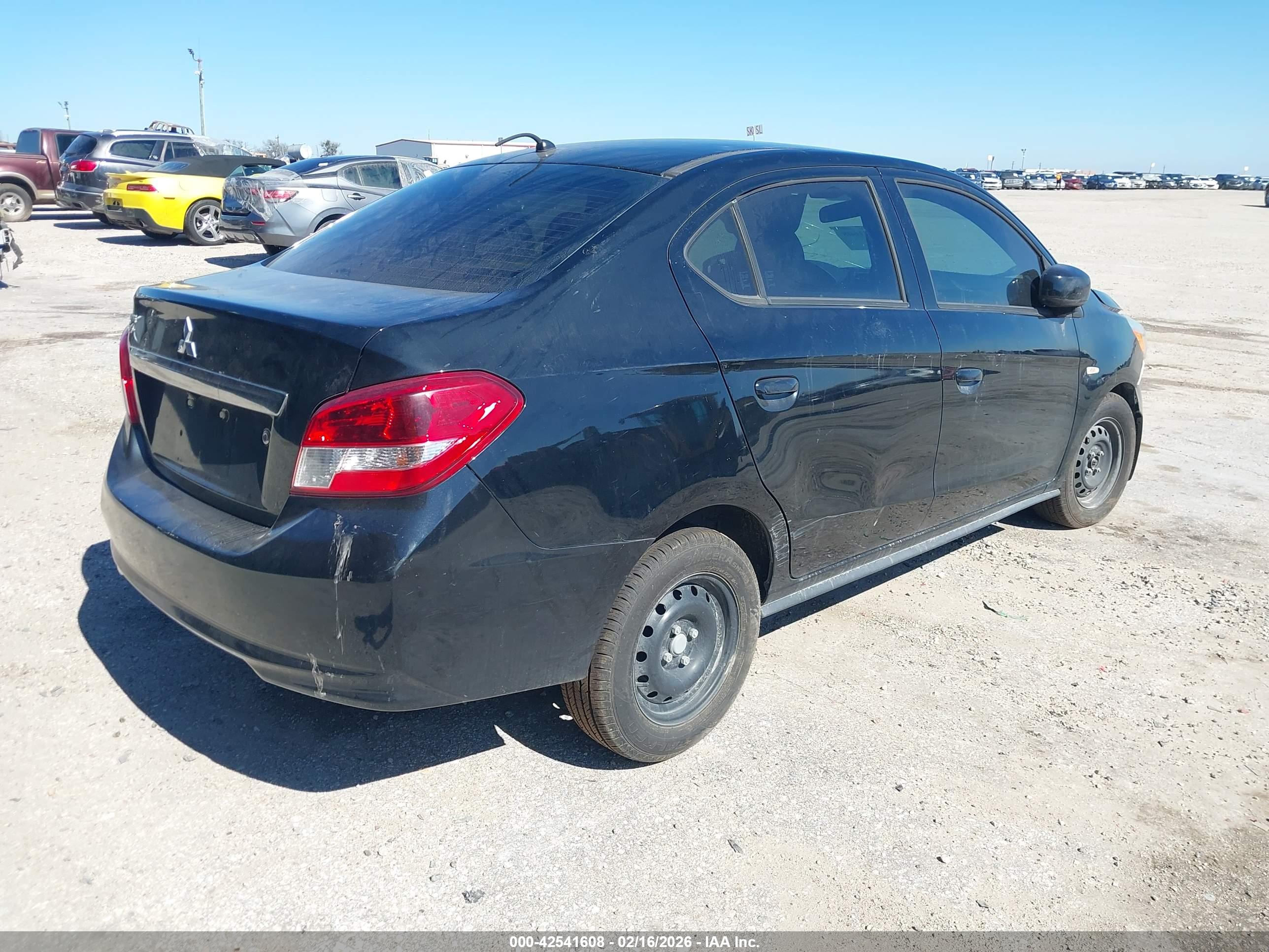 MITSUBISHI MIRAGE image 4