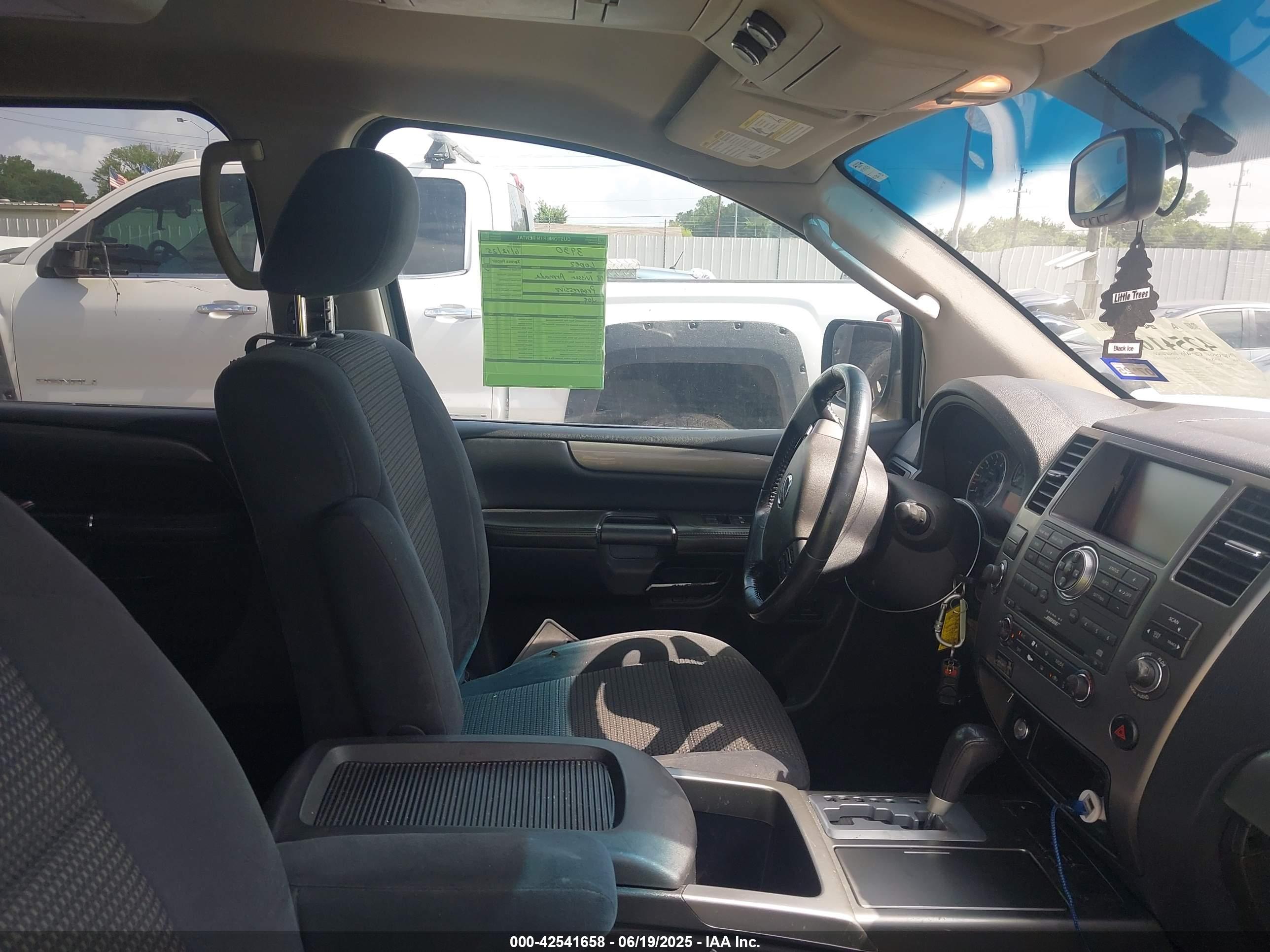 NISSAN ARMADA image 5