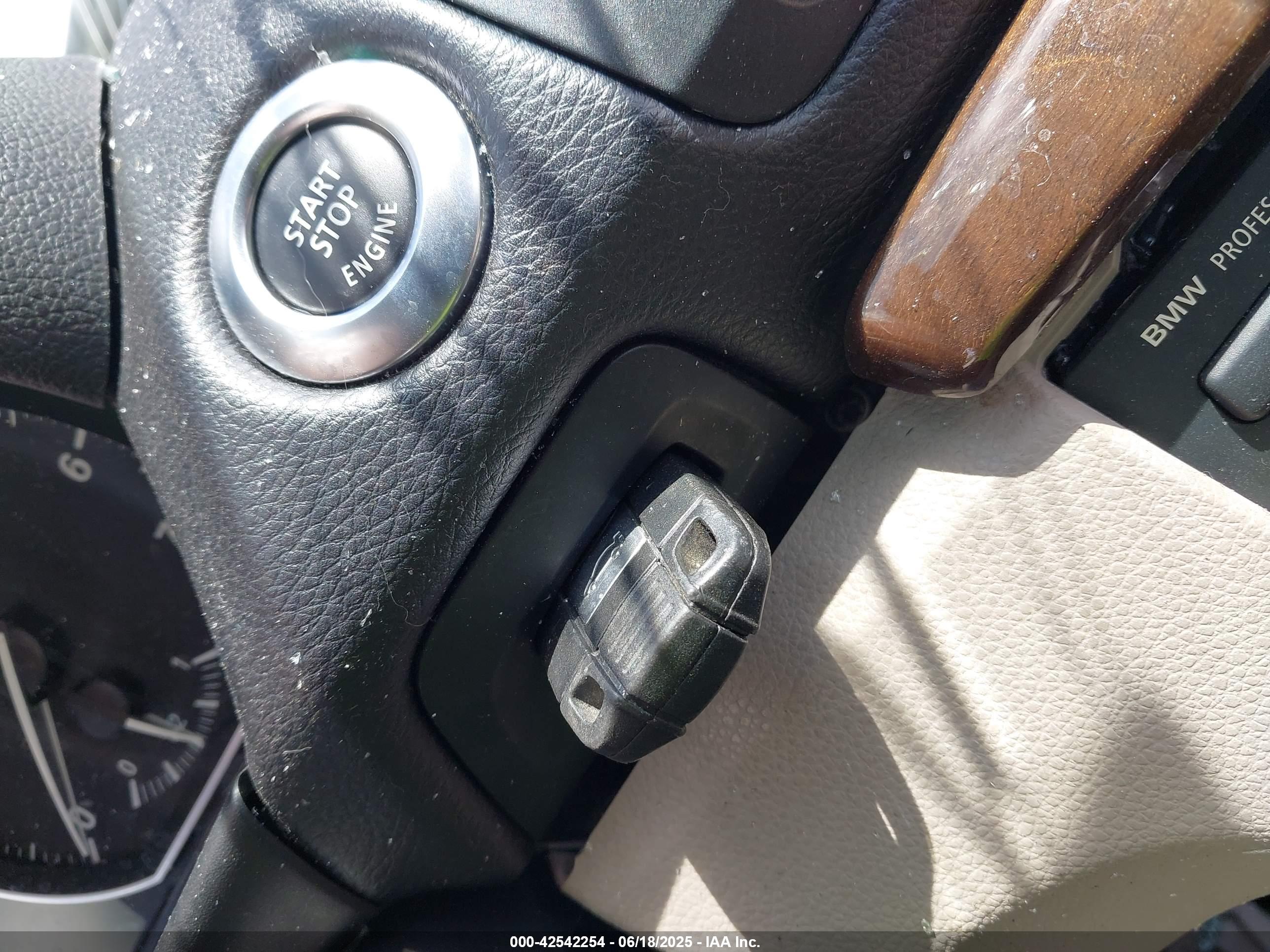 BMW 128I image 11
