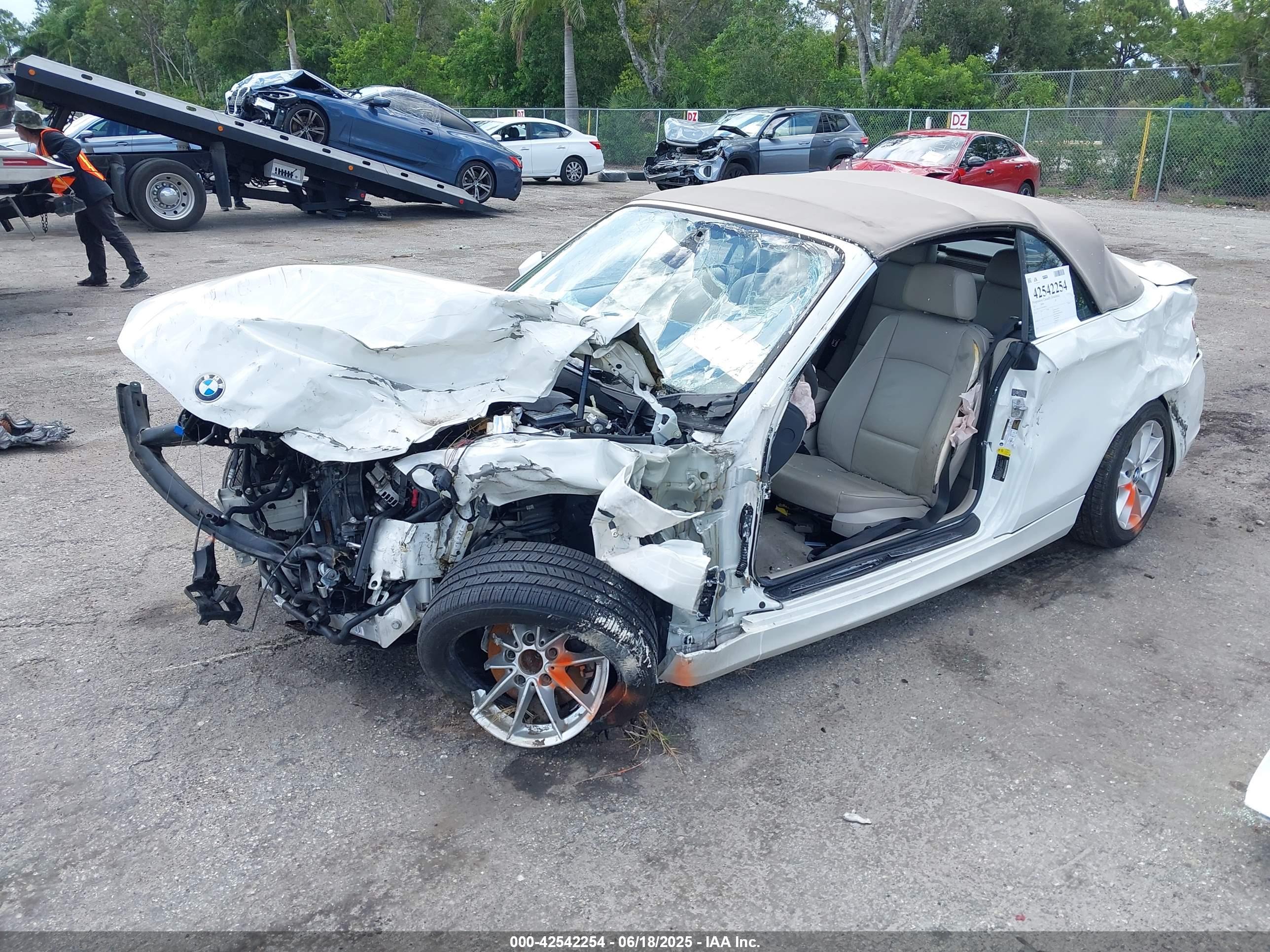 BMW 128I image 2