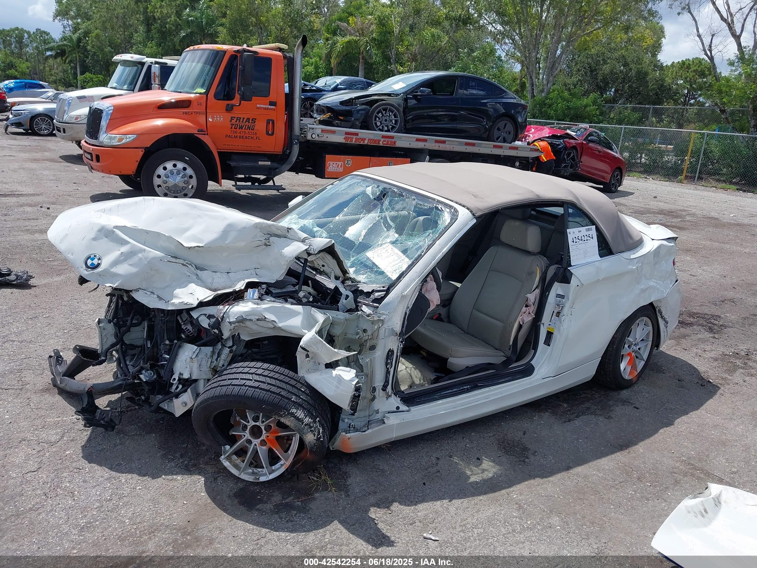 BMW 128I image 6