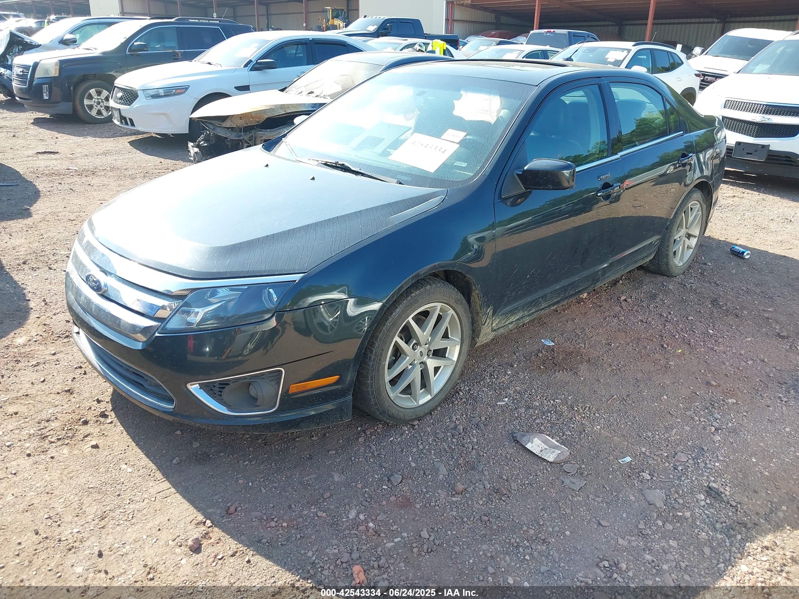 FORD FUSION image 2