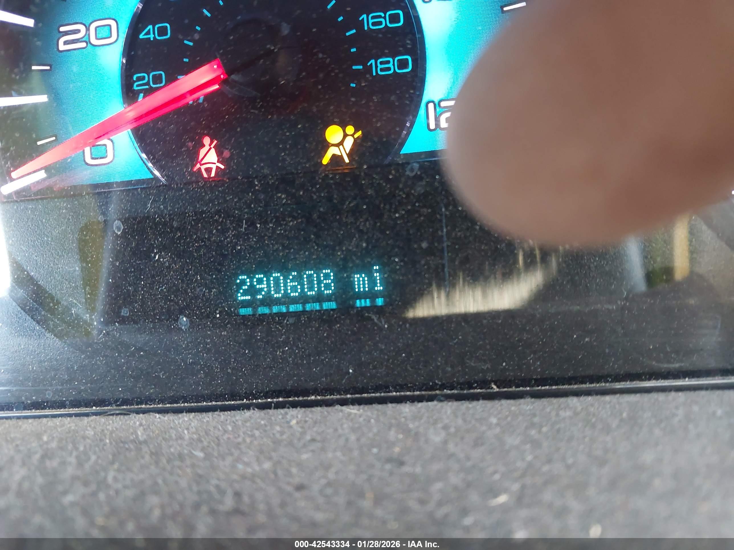 FORD FUSION image 7