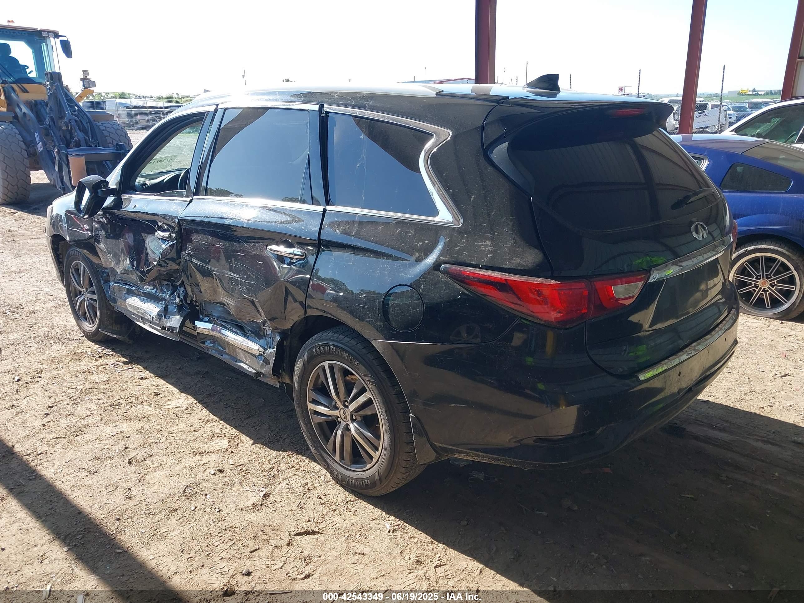 INFINITI QX60 image 3