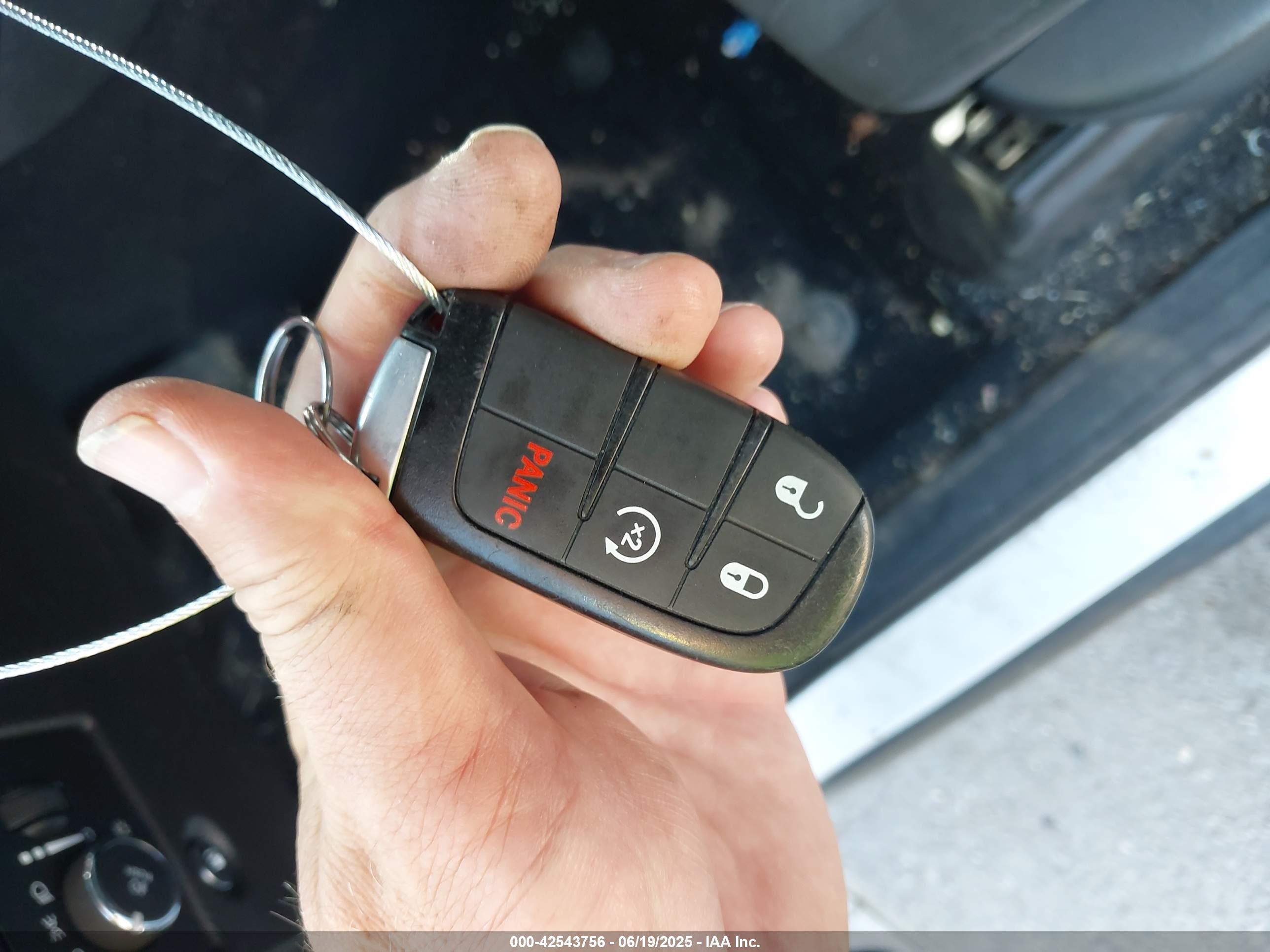 JEEP GRAND image 11