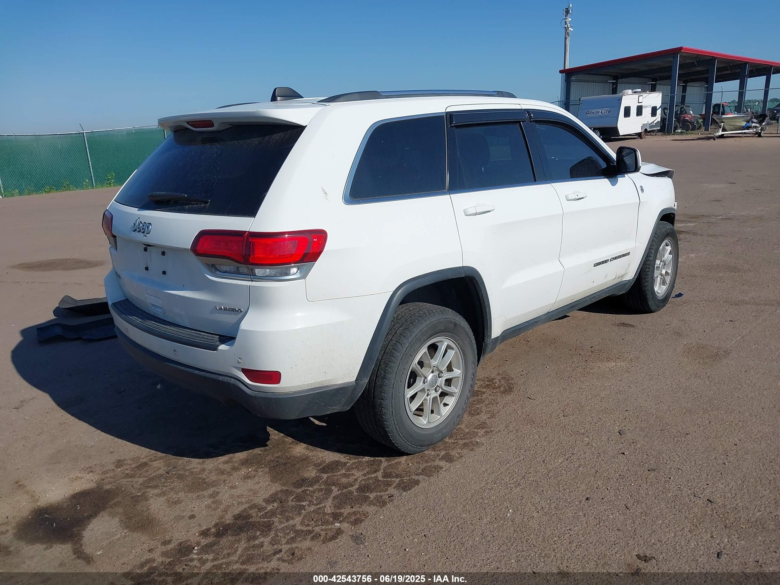 JEEP GRAND image 4