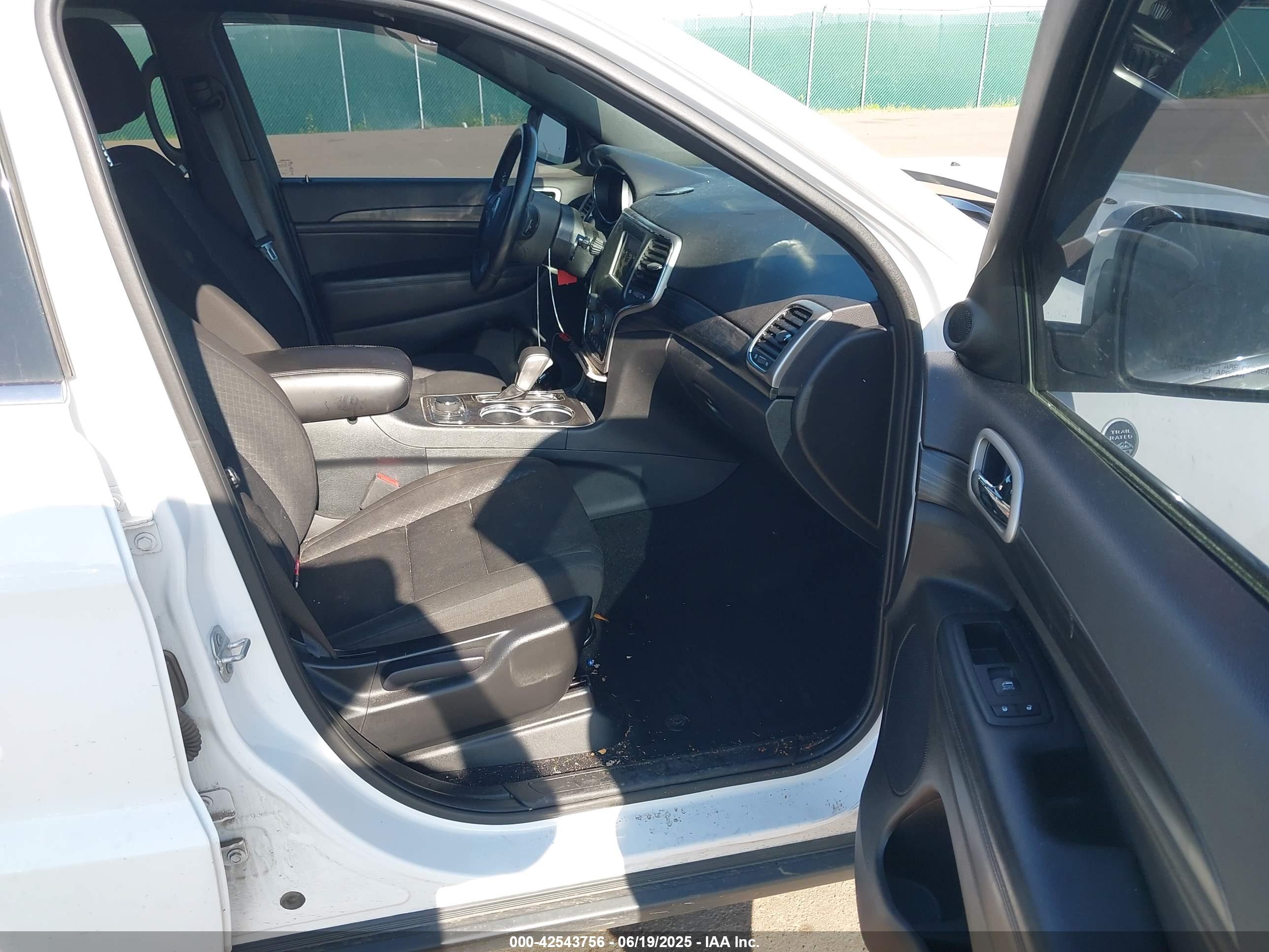JEEP GRAND image 5