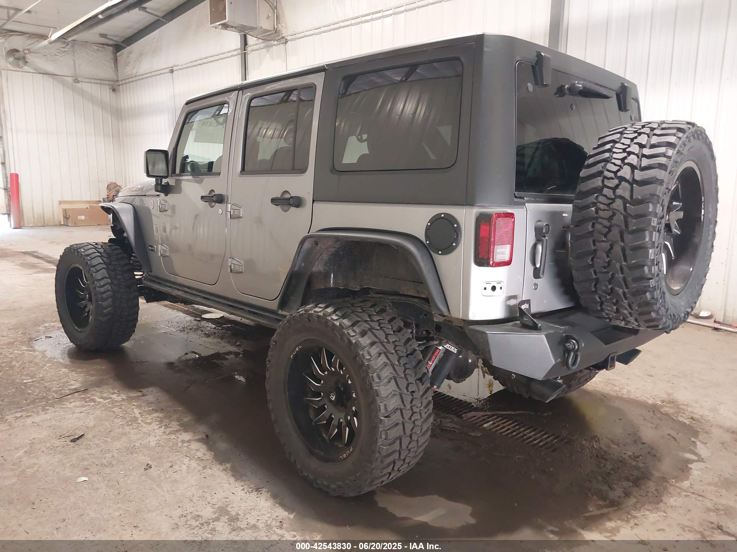 JEEP WRANGLER image 3