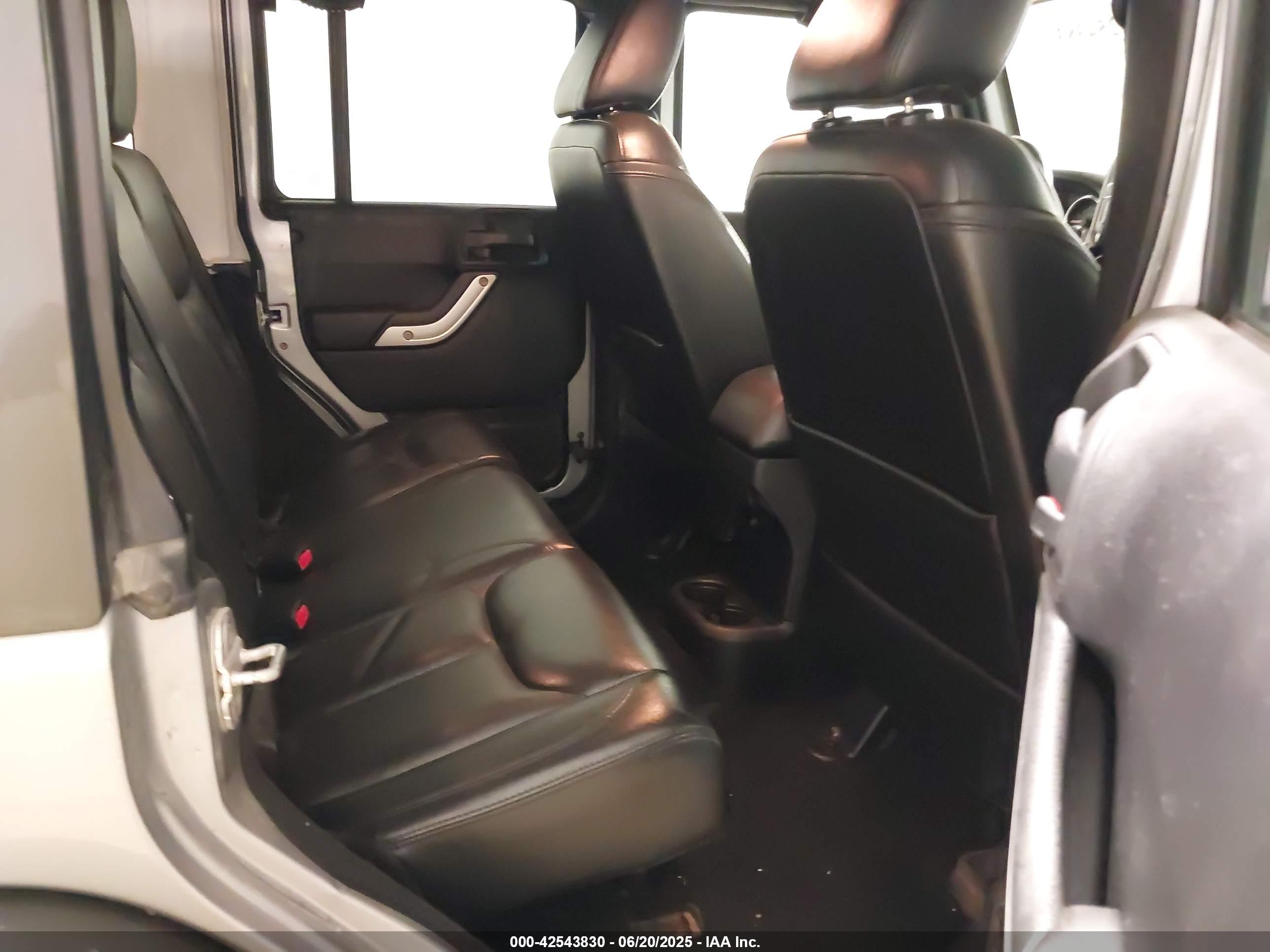 JEEP WRANGLER image 8