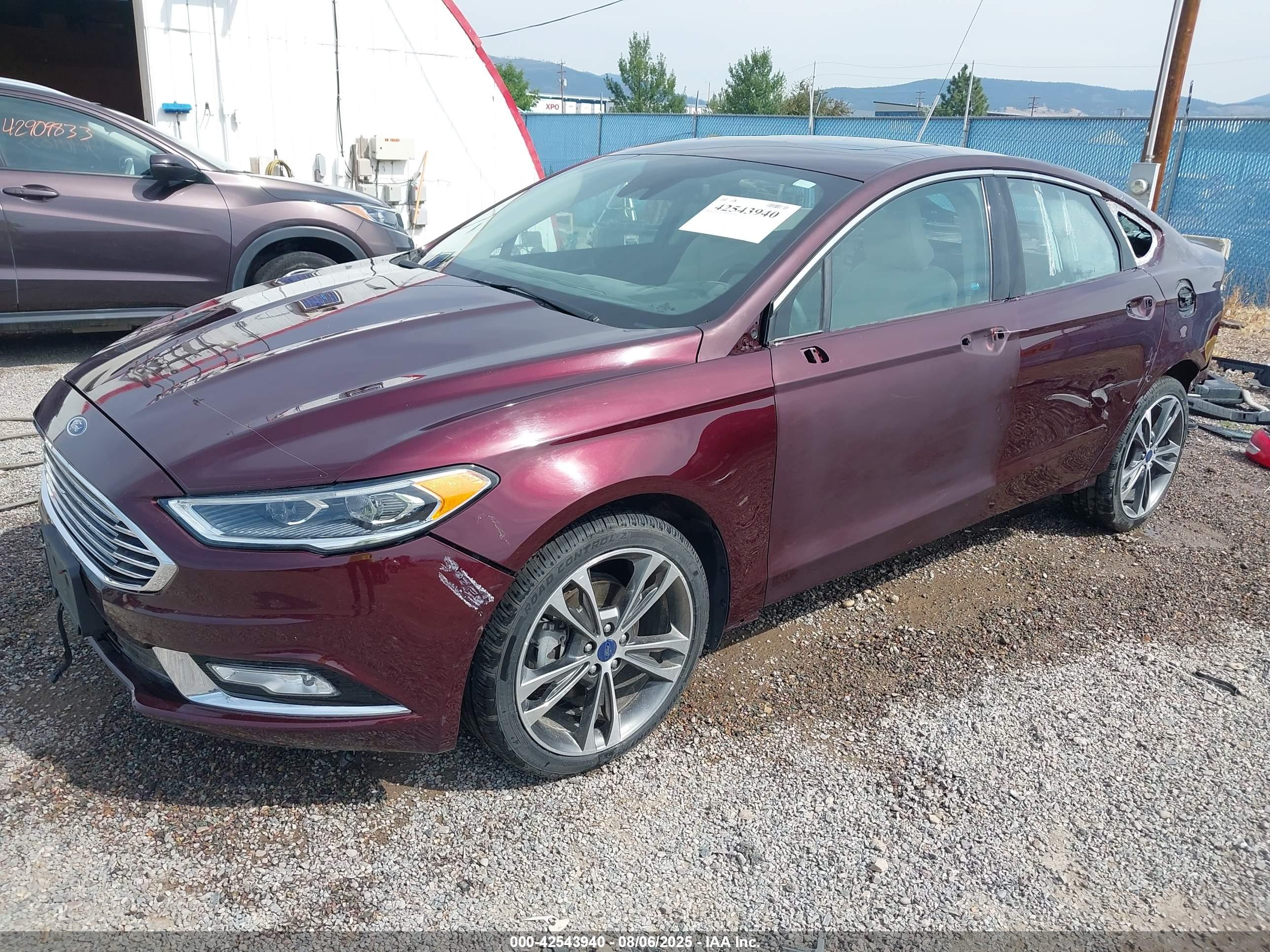 FORD FUSION image 2