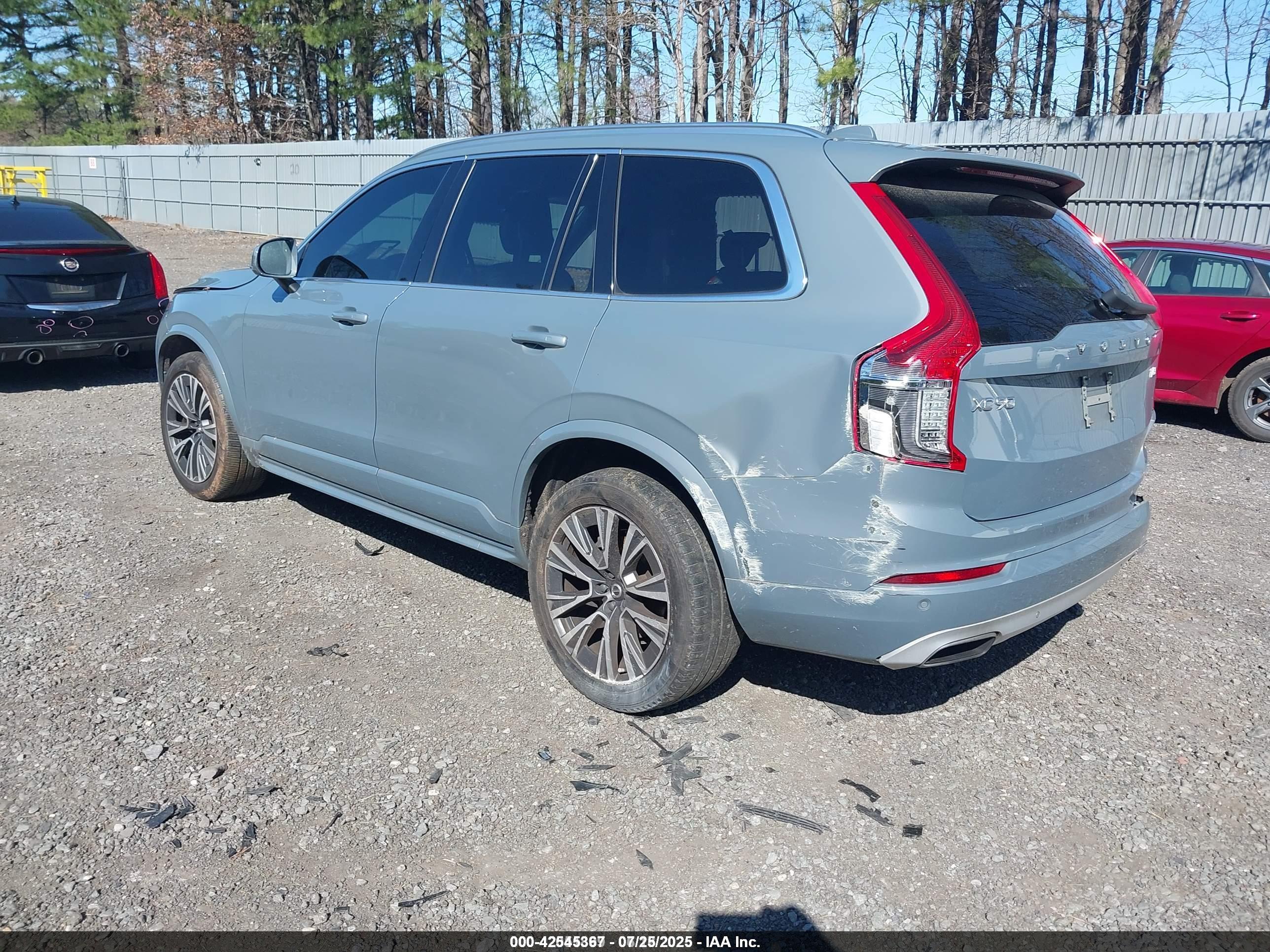 VOLVO XC90 image 3