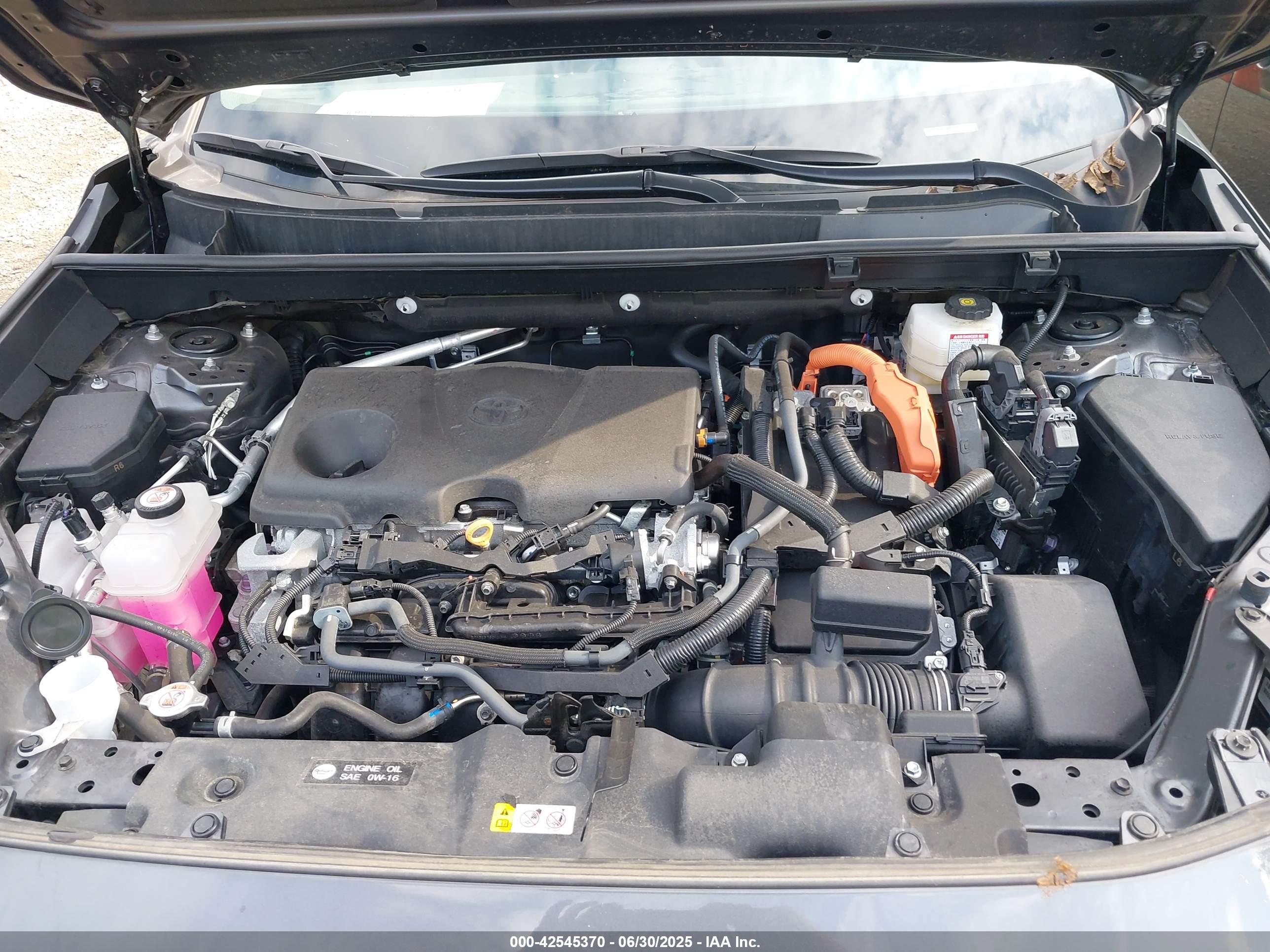 TOYOTA RAV4 image 10