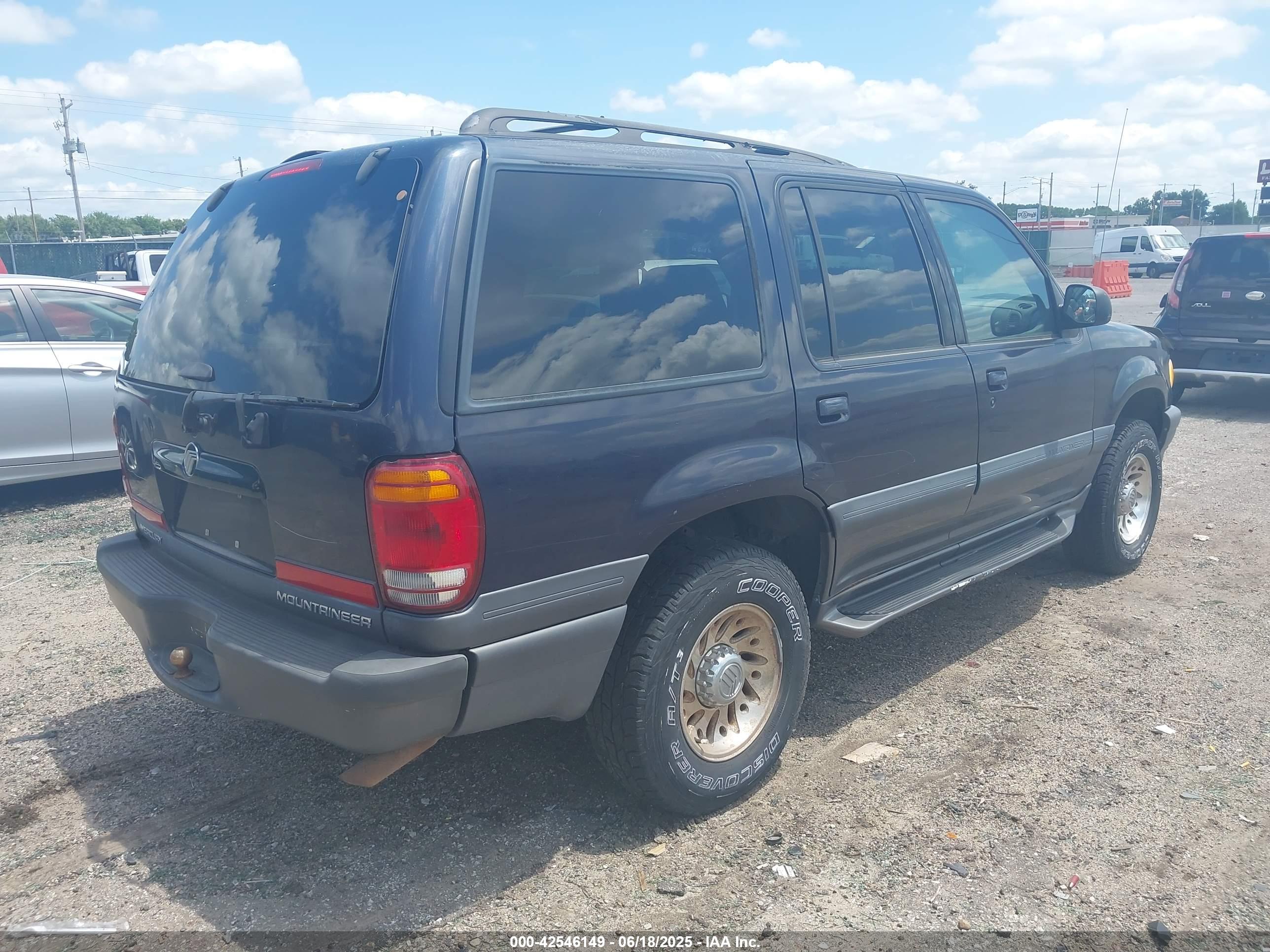 MERCURY MOUNTAINEER image 4
