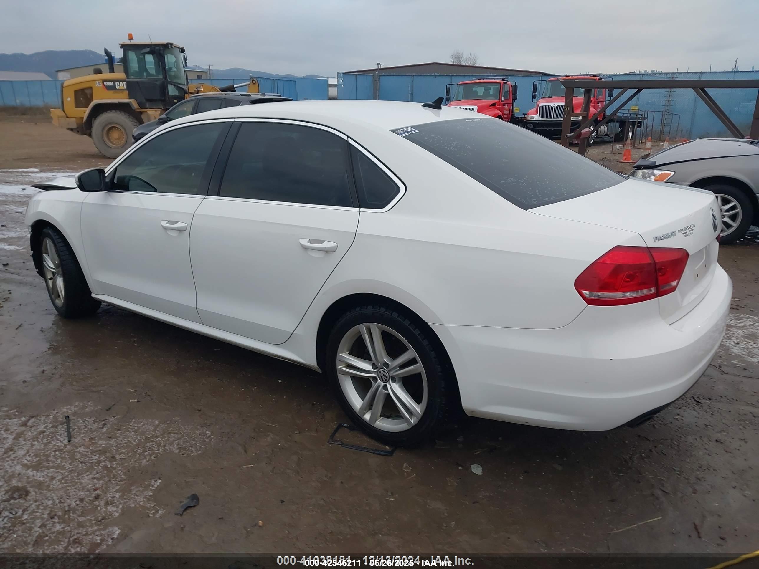 VOLKSWAGEN PASSAT image 3