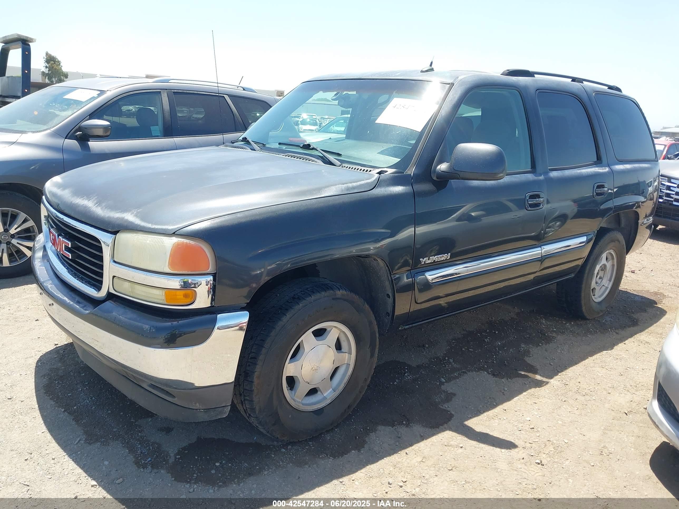 GMC YUKON image 2
