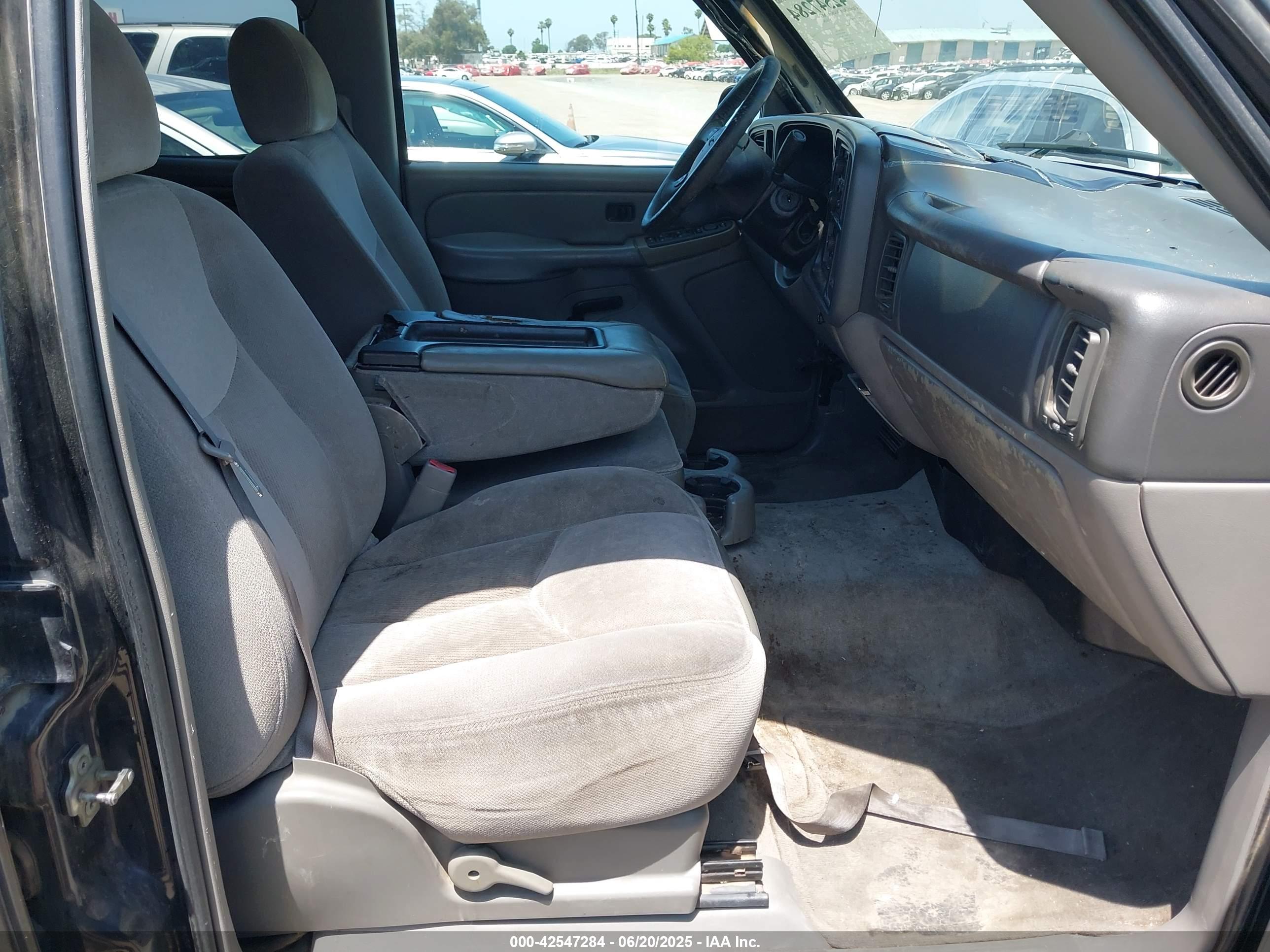 GMC YUKON image 5
