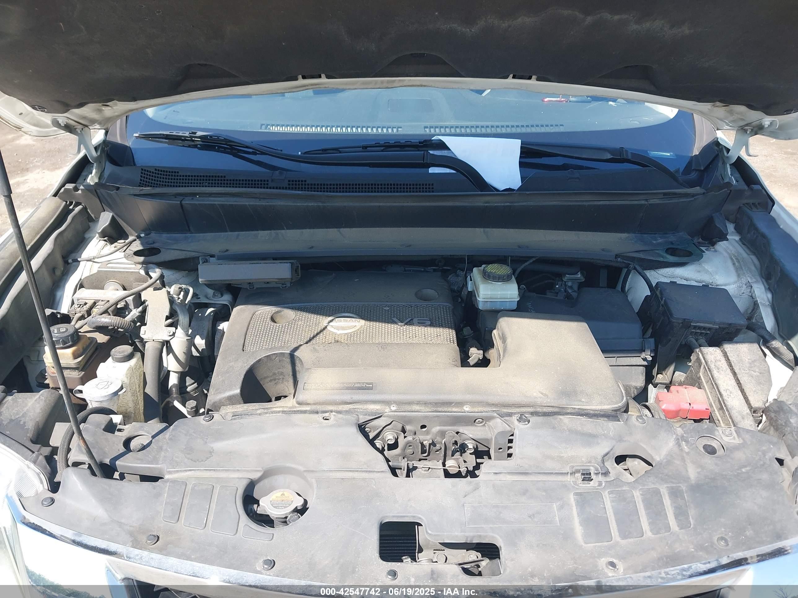 NISSAN PATHFINDER image 10