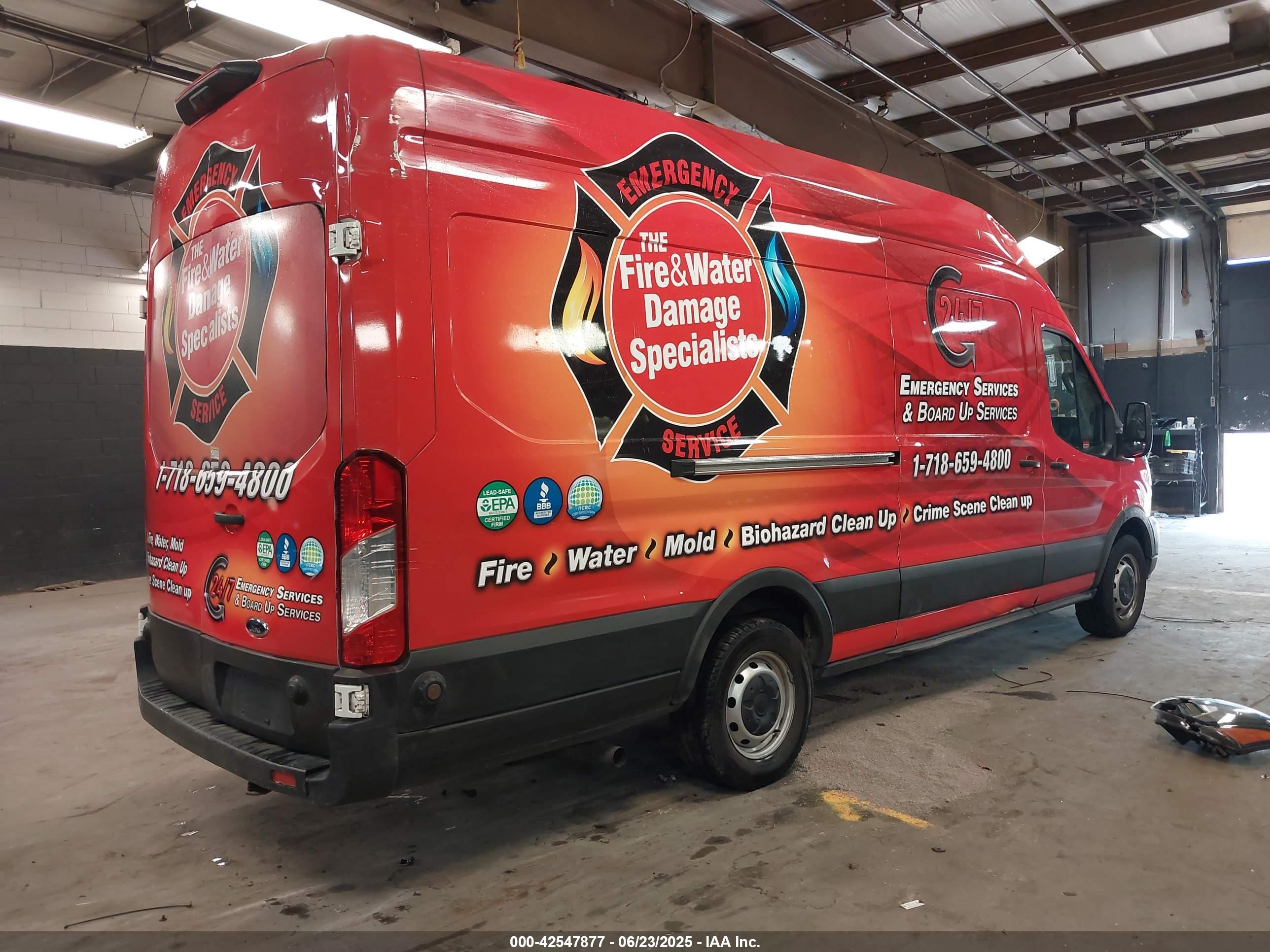 FORD TRANSIT-250 image 4