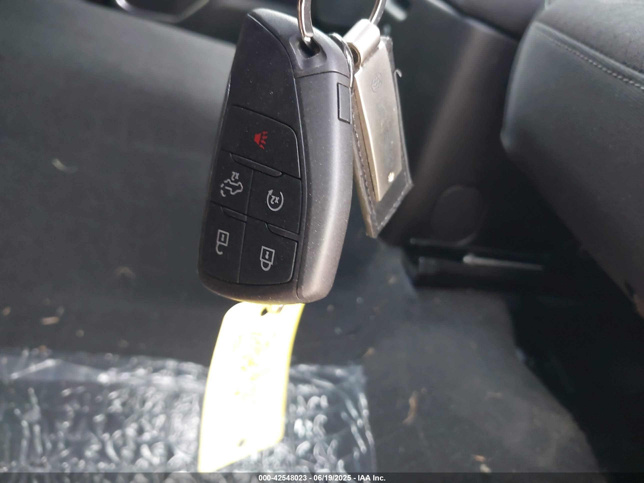 GMC SIERRA image 11