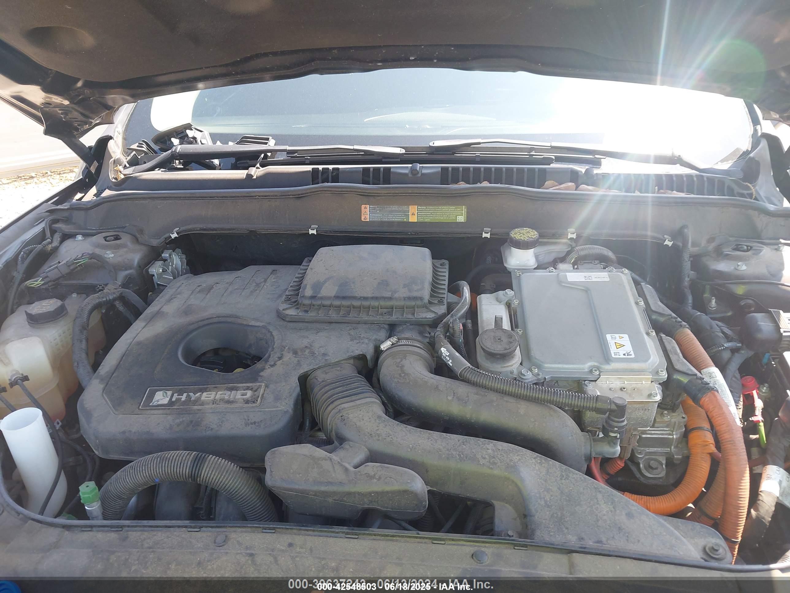 FORD FUSION image 10