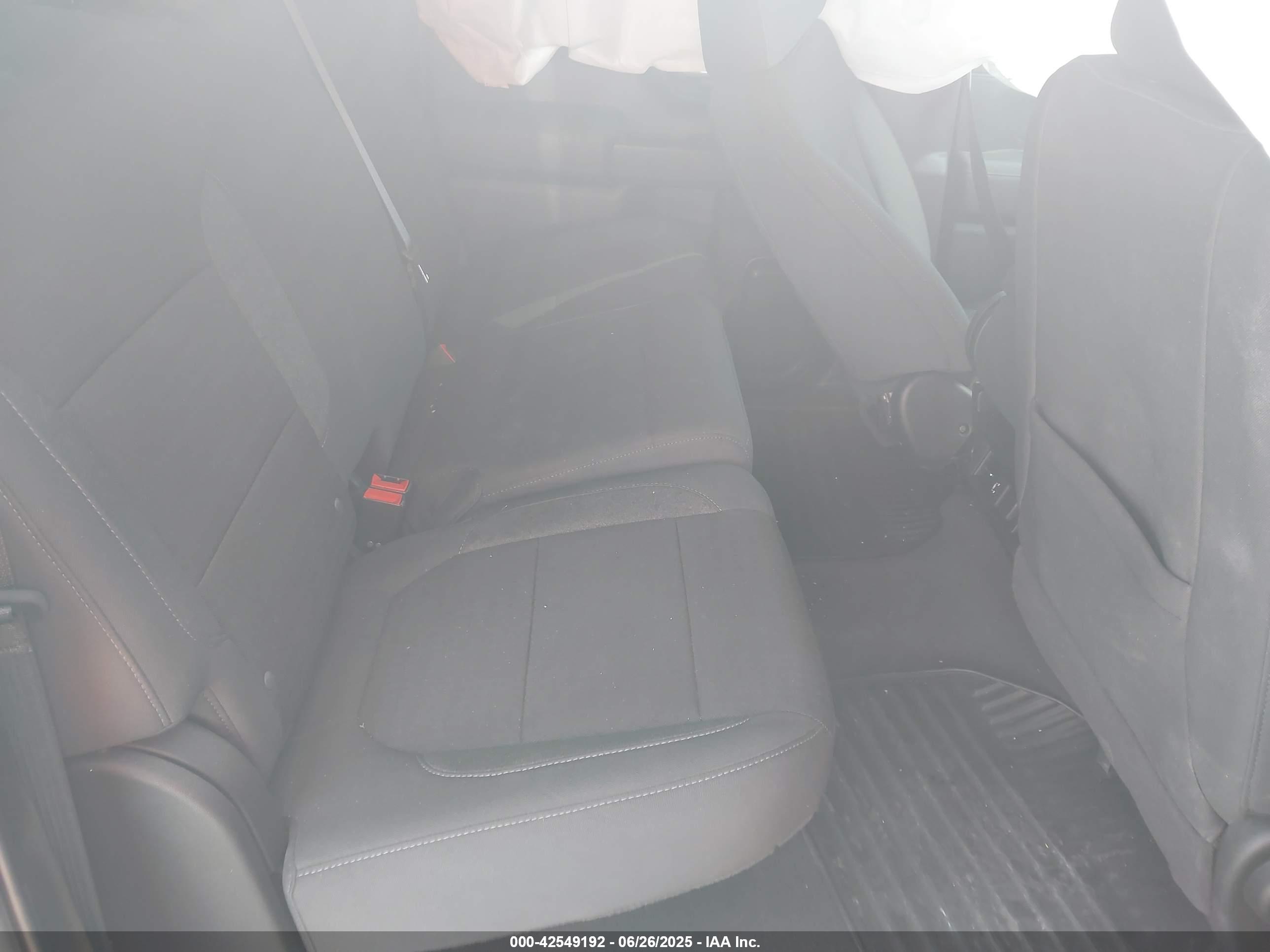 CHEVROLET SILVERADO image 7
