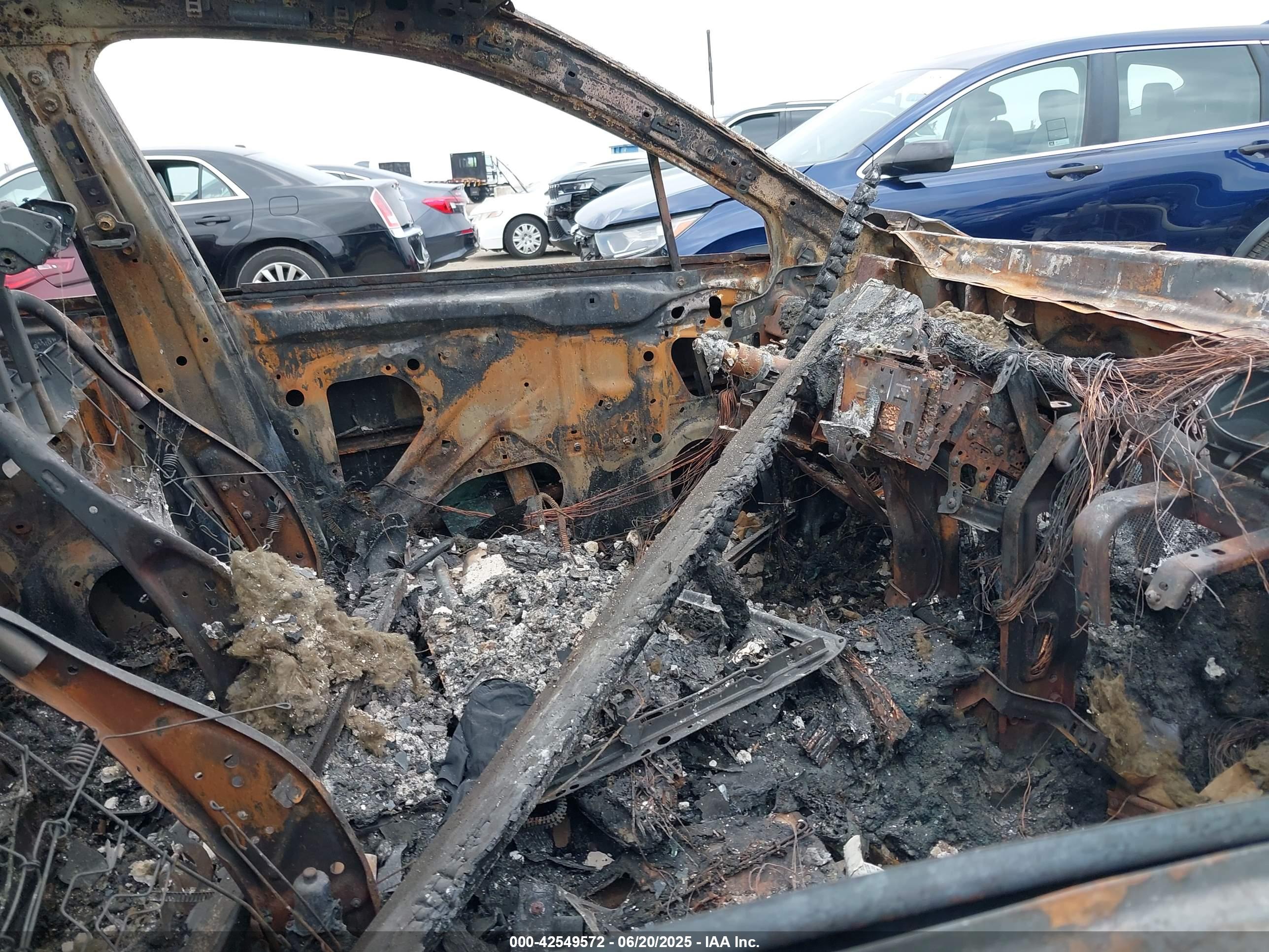SUBARU OUTBACK image 5