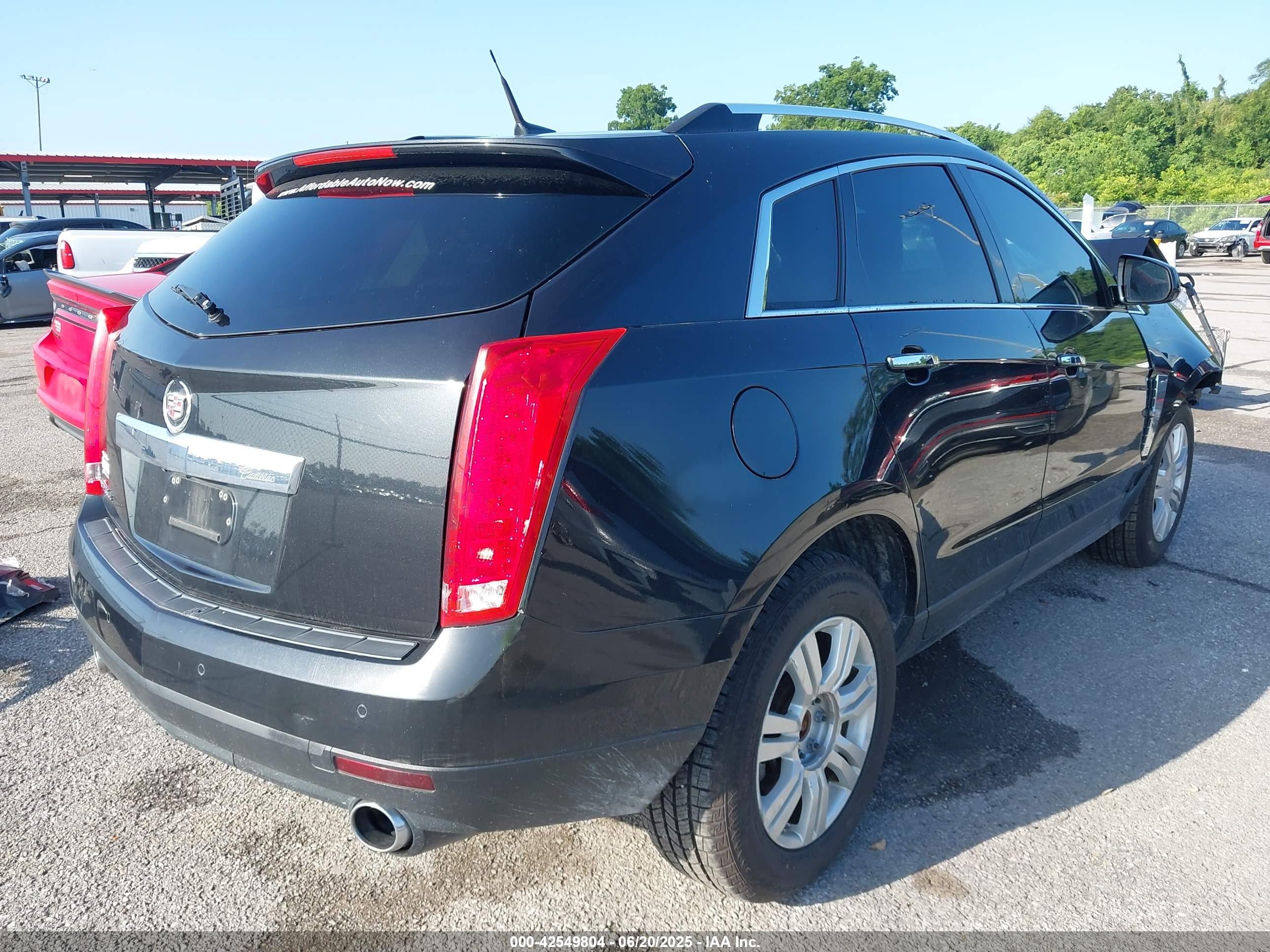 CADILLAC SRX image 4
