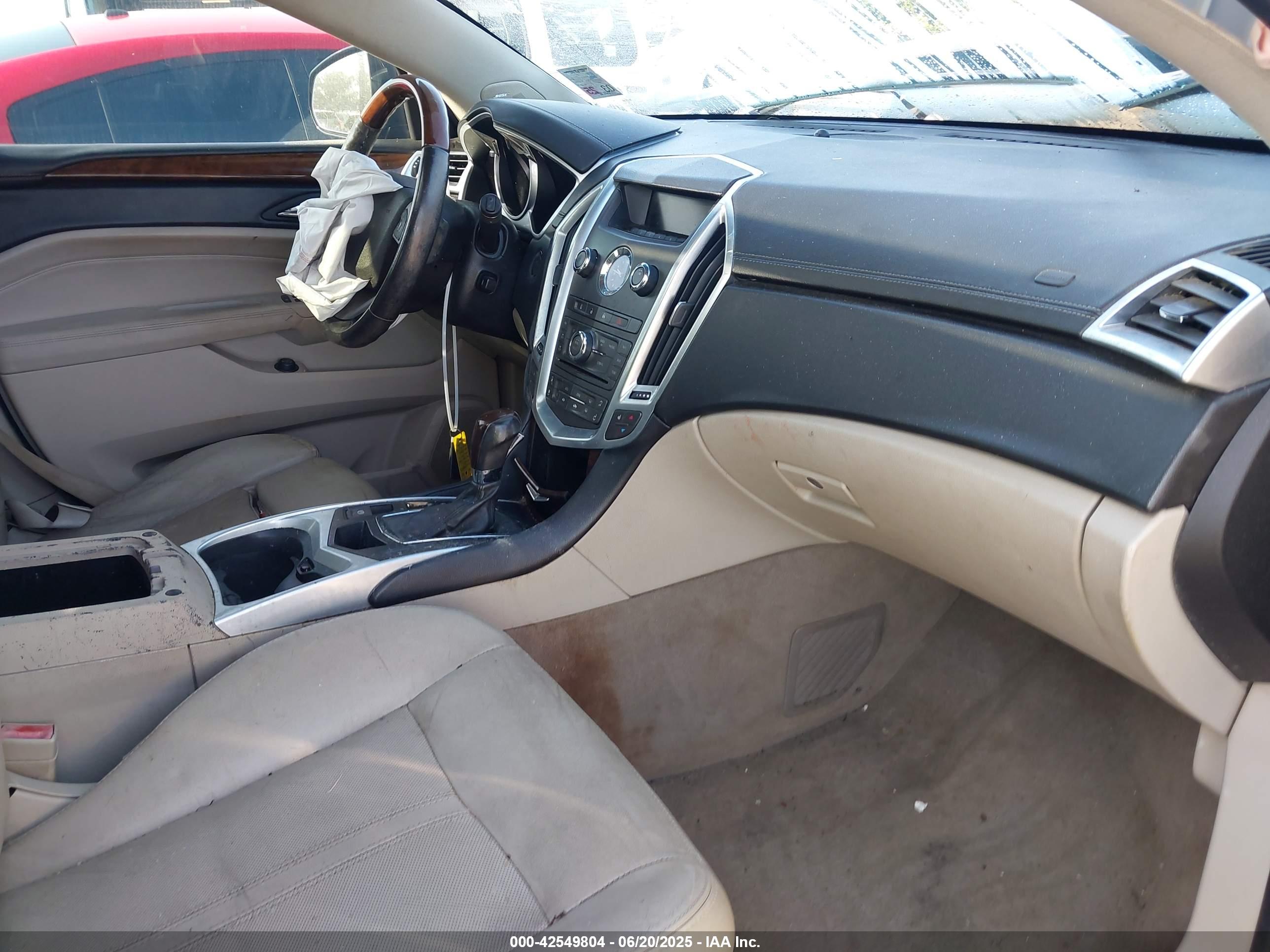 CADILLAC SRX image 5