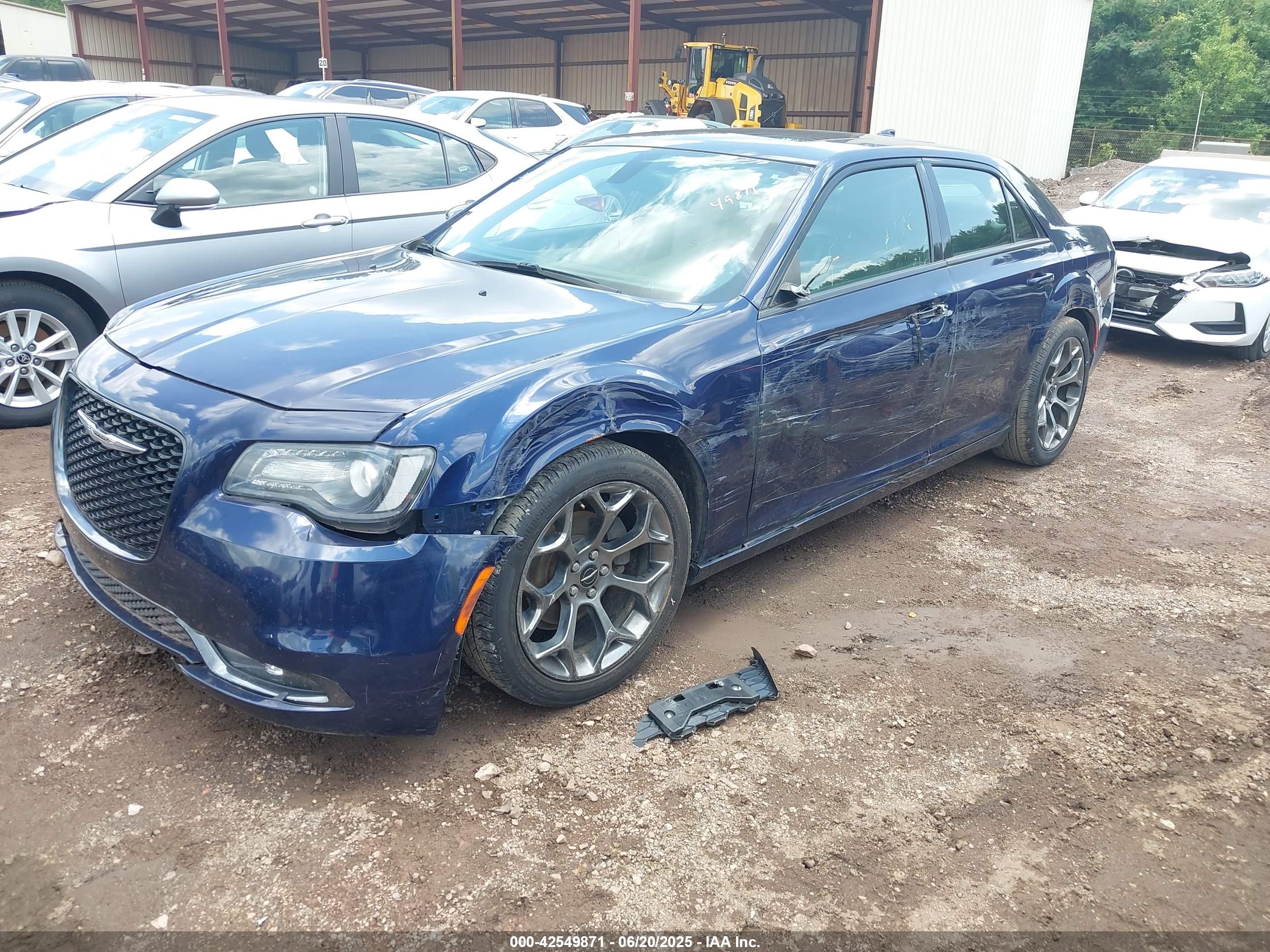 CHRYSLER 300 image 2