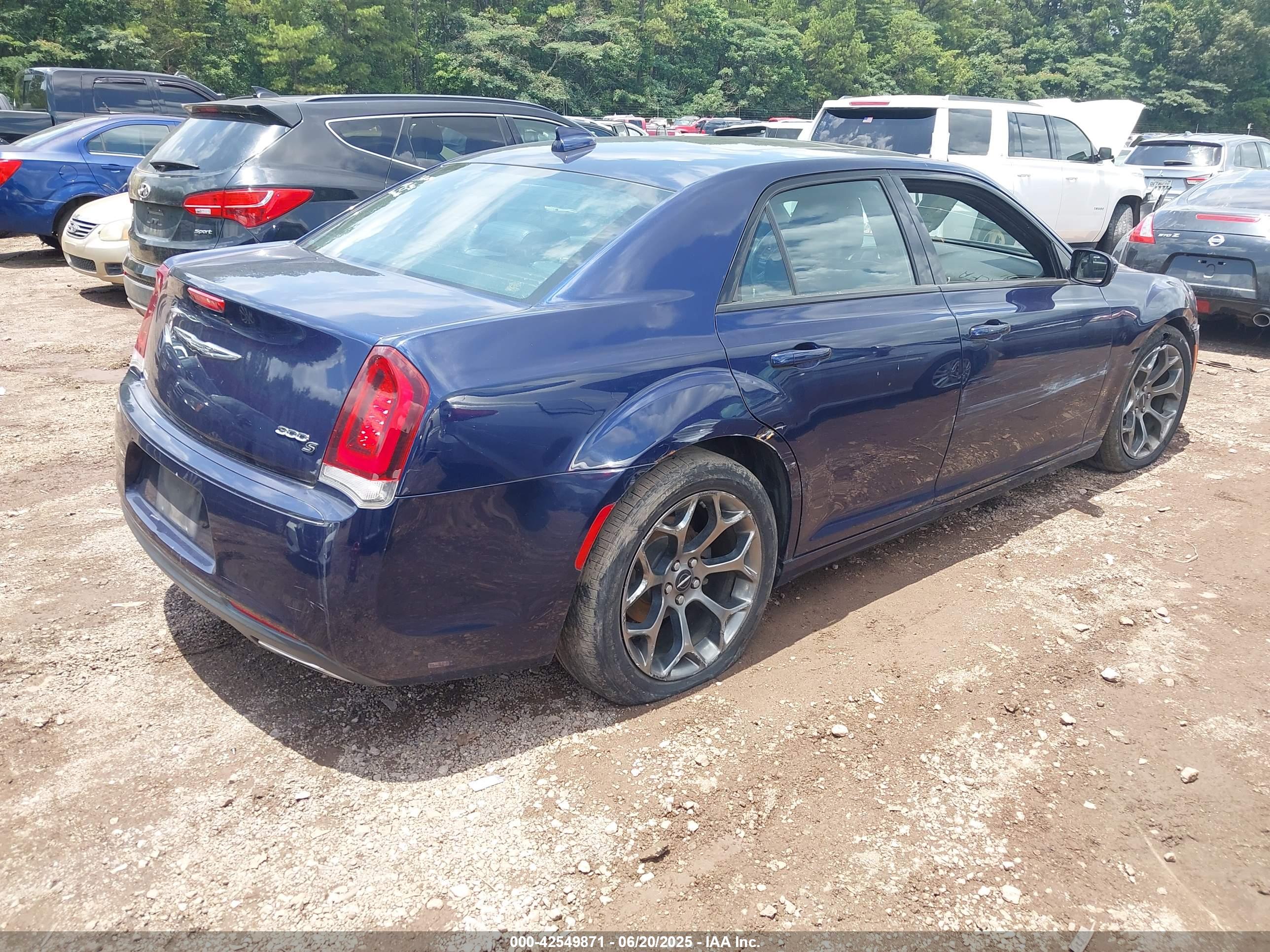 CHRYSLER 300 image 4