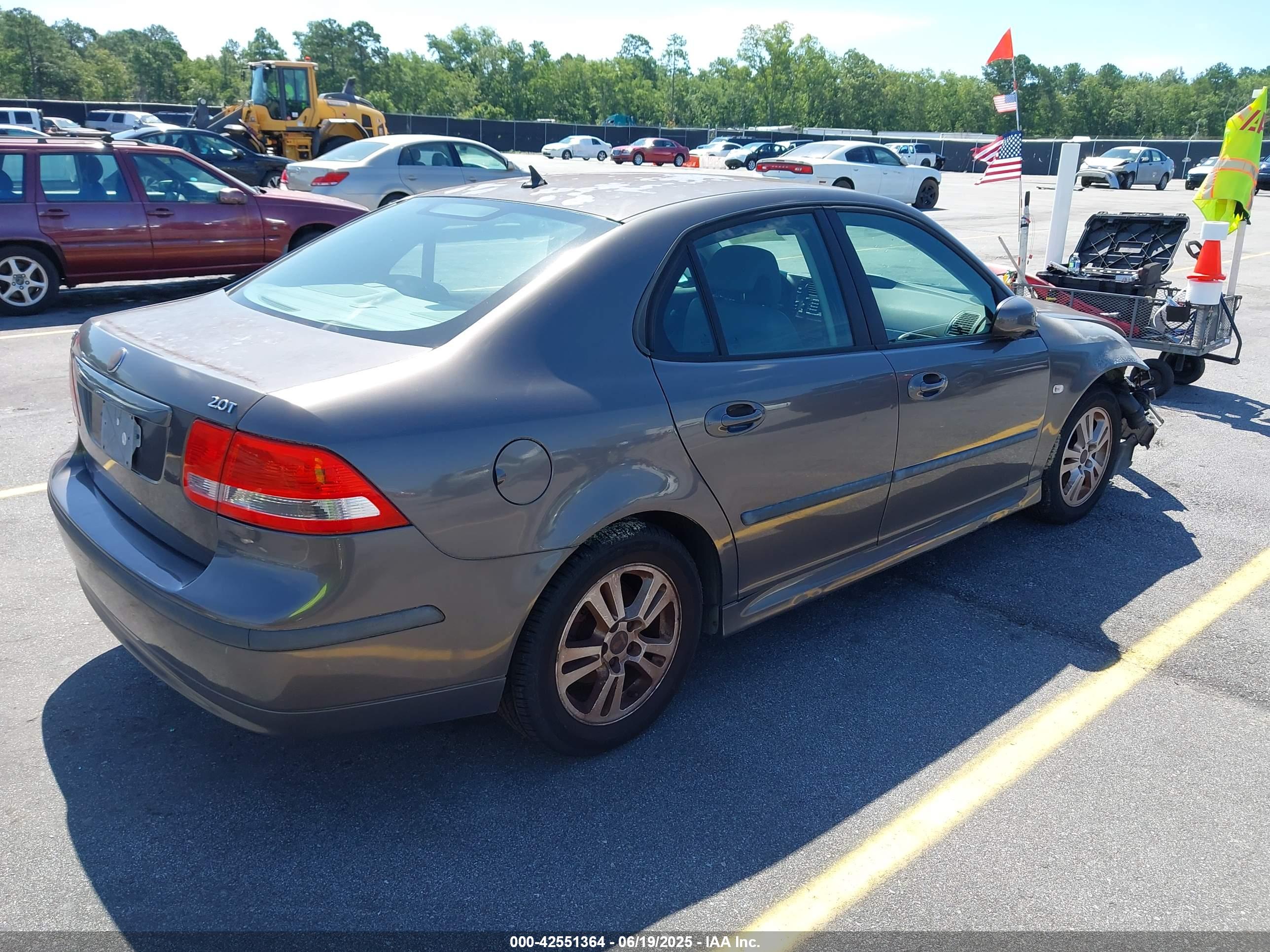 SAAB 9-3 image 4