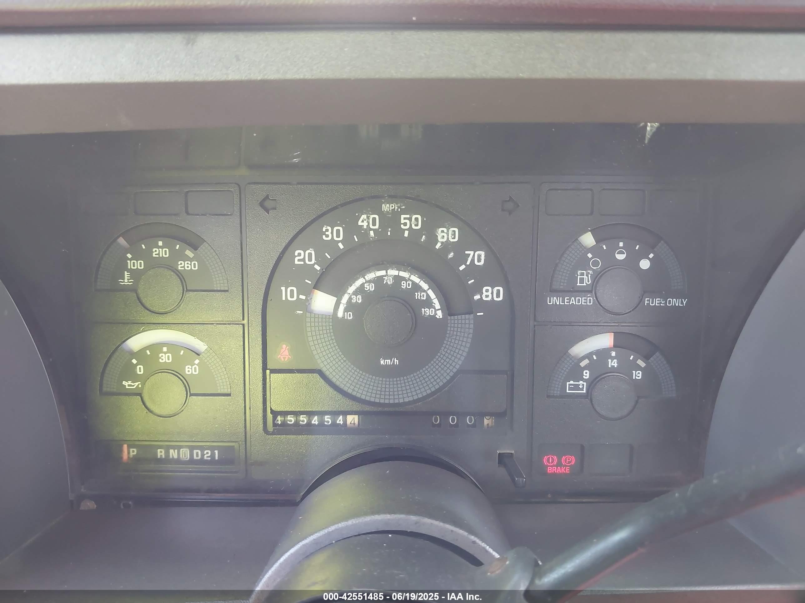 CHEVROLET GMT-400 image 7
