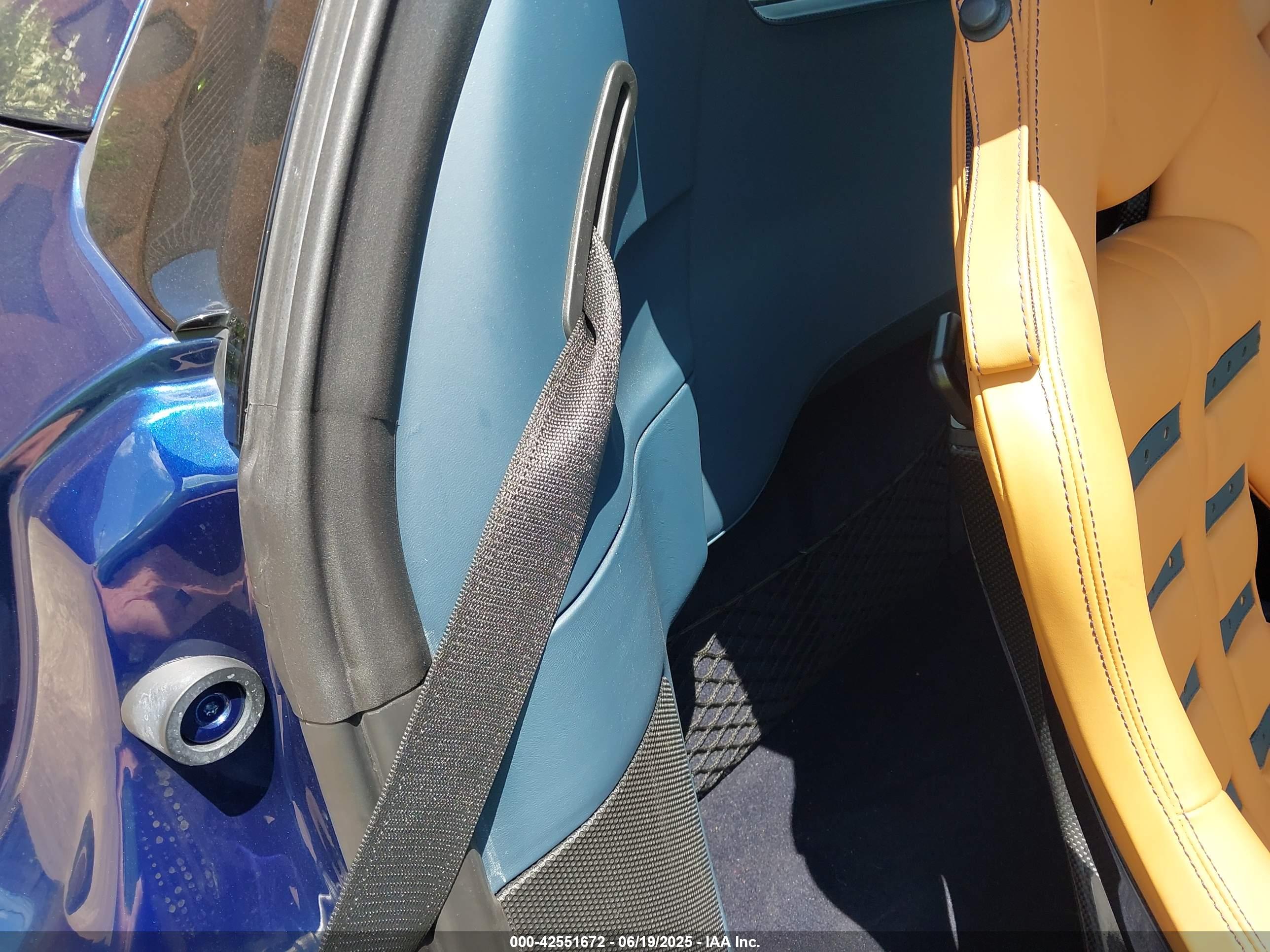 FERRARI F8 image 8