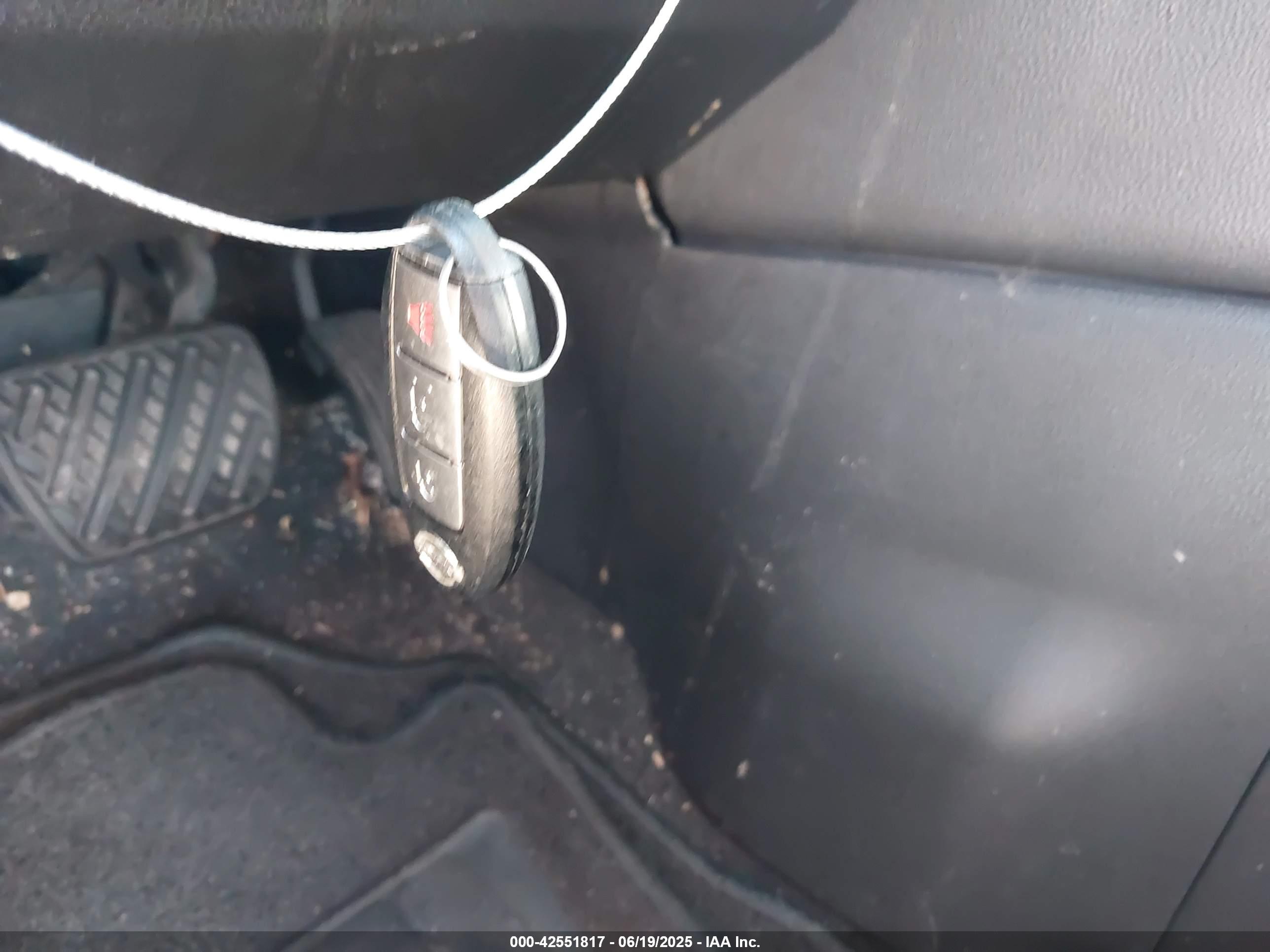 NISSAN ROGUE image 11
