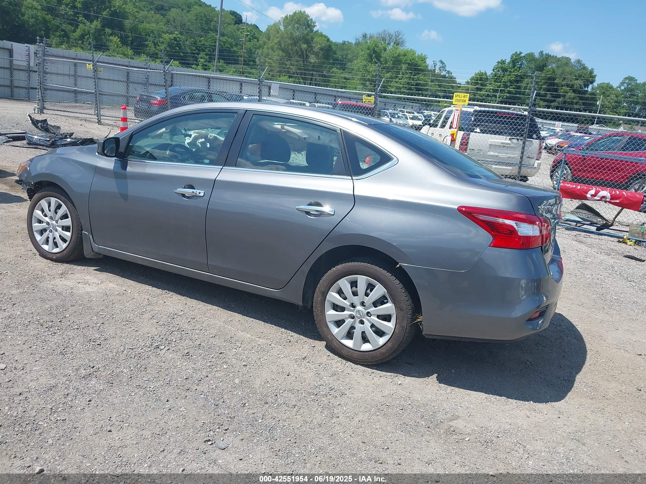 NISSAN SENTRA image 3