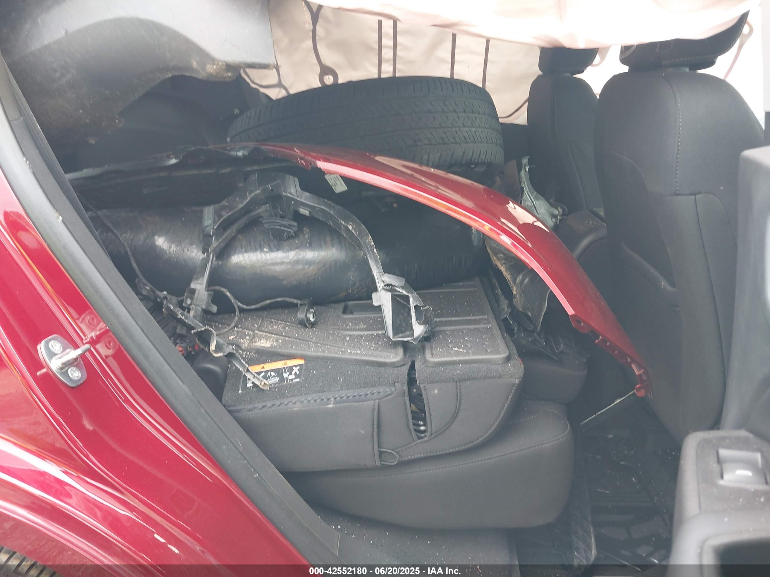 CHEVROLET EQUINOX image 8