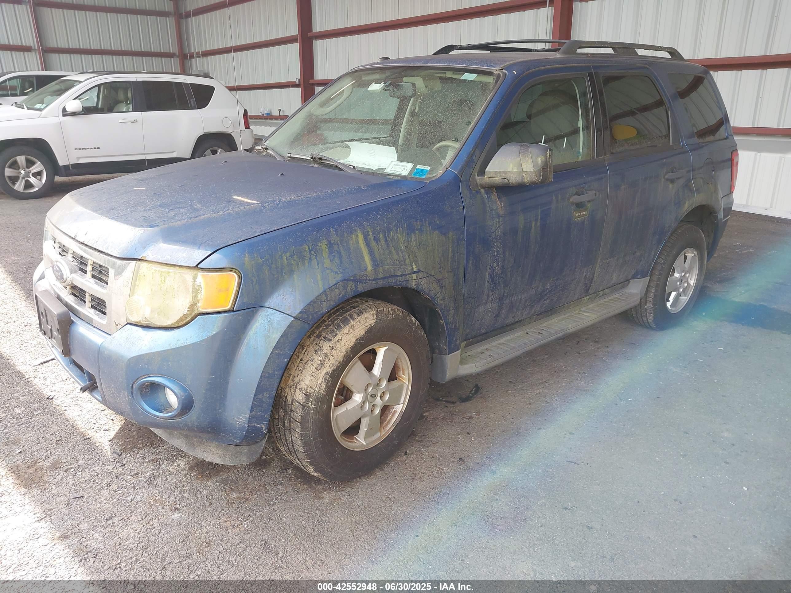 FORD ESCAPE image 2