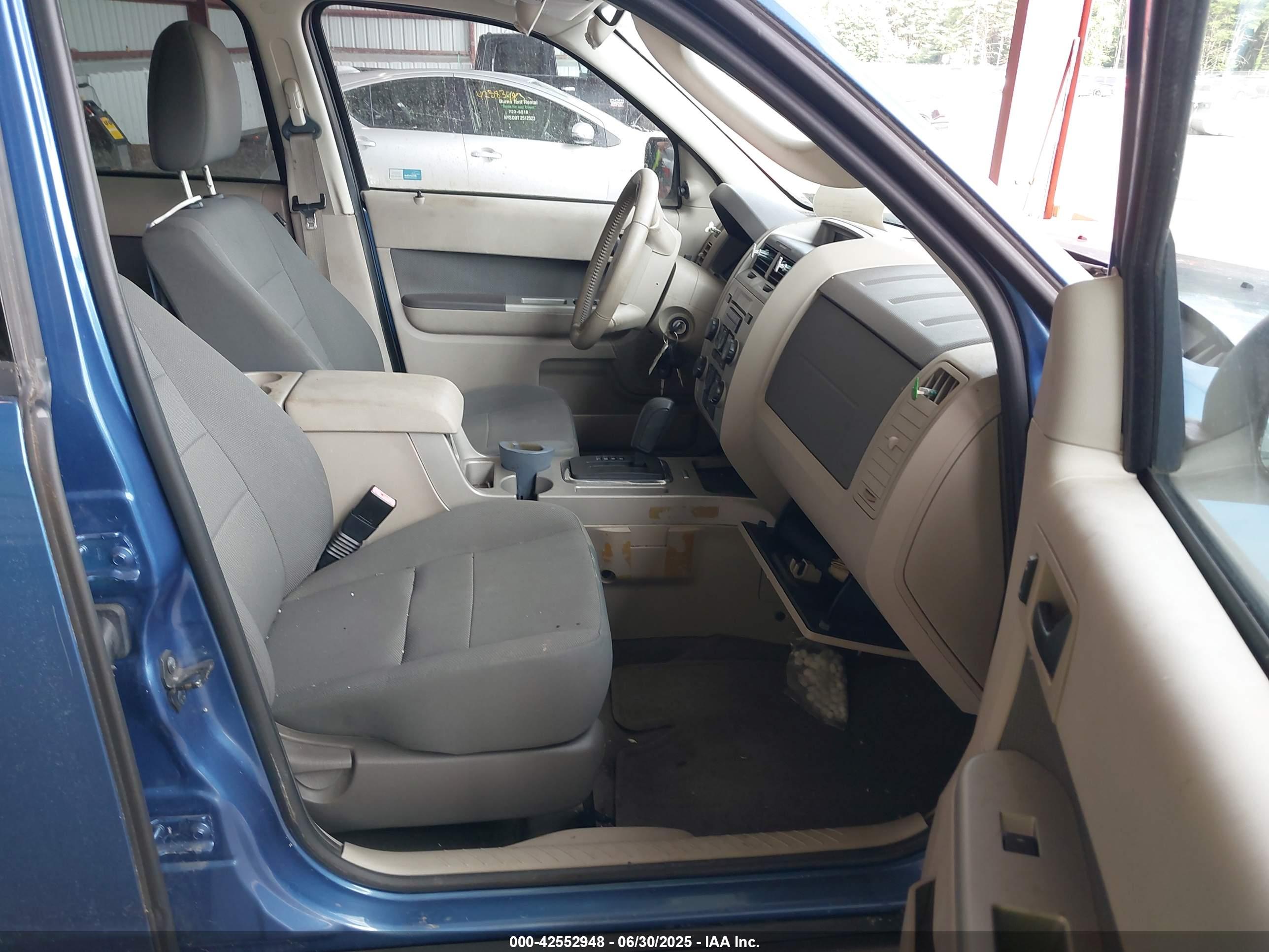 FORD ESCAPE image 5