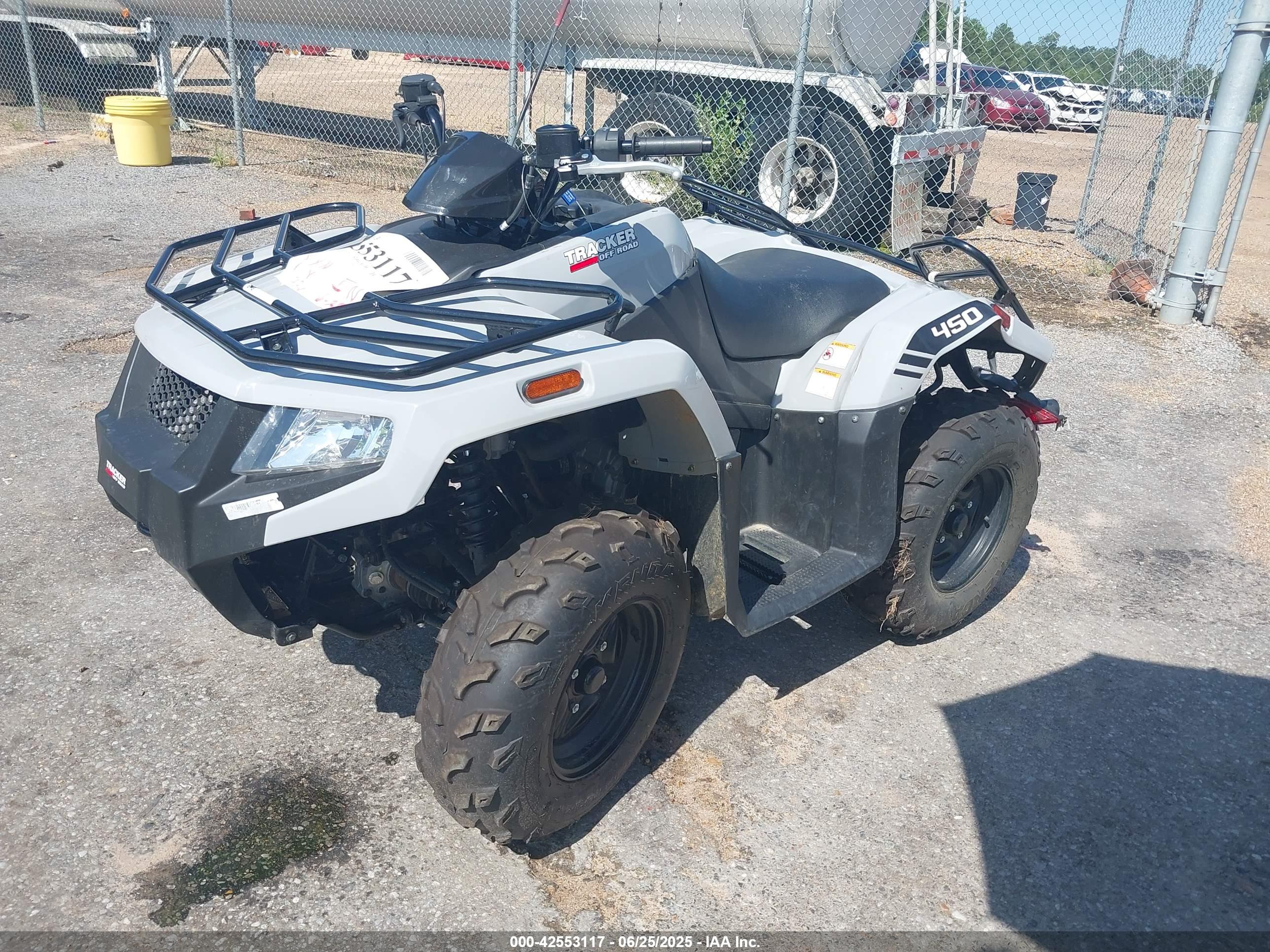 TEXTRON TRACKER image 2