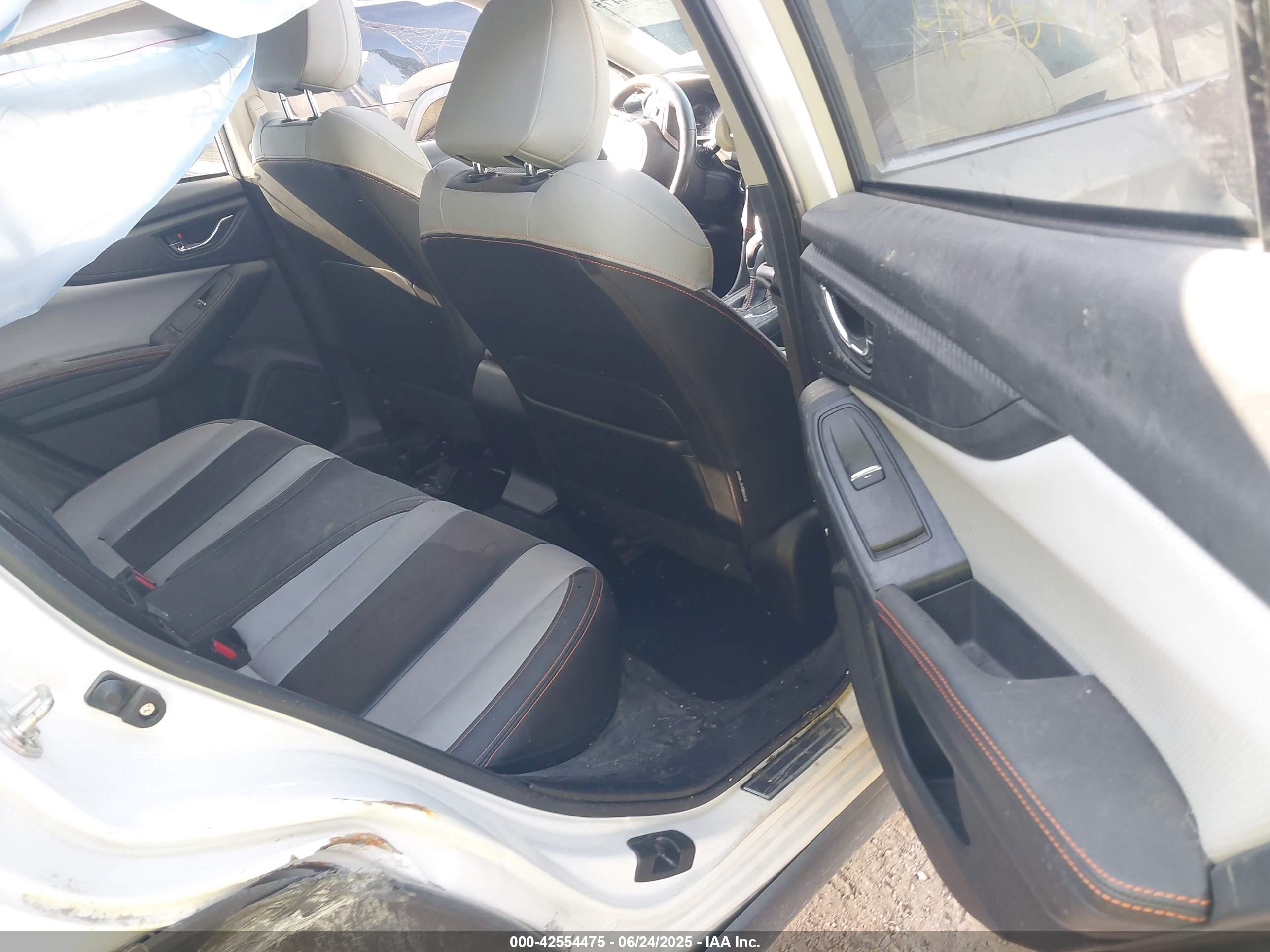 SUBARU CROSSTREK image 8