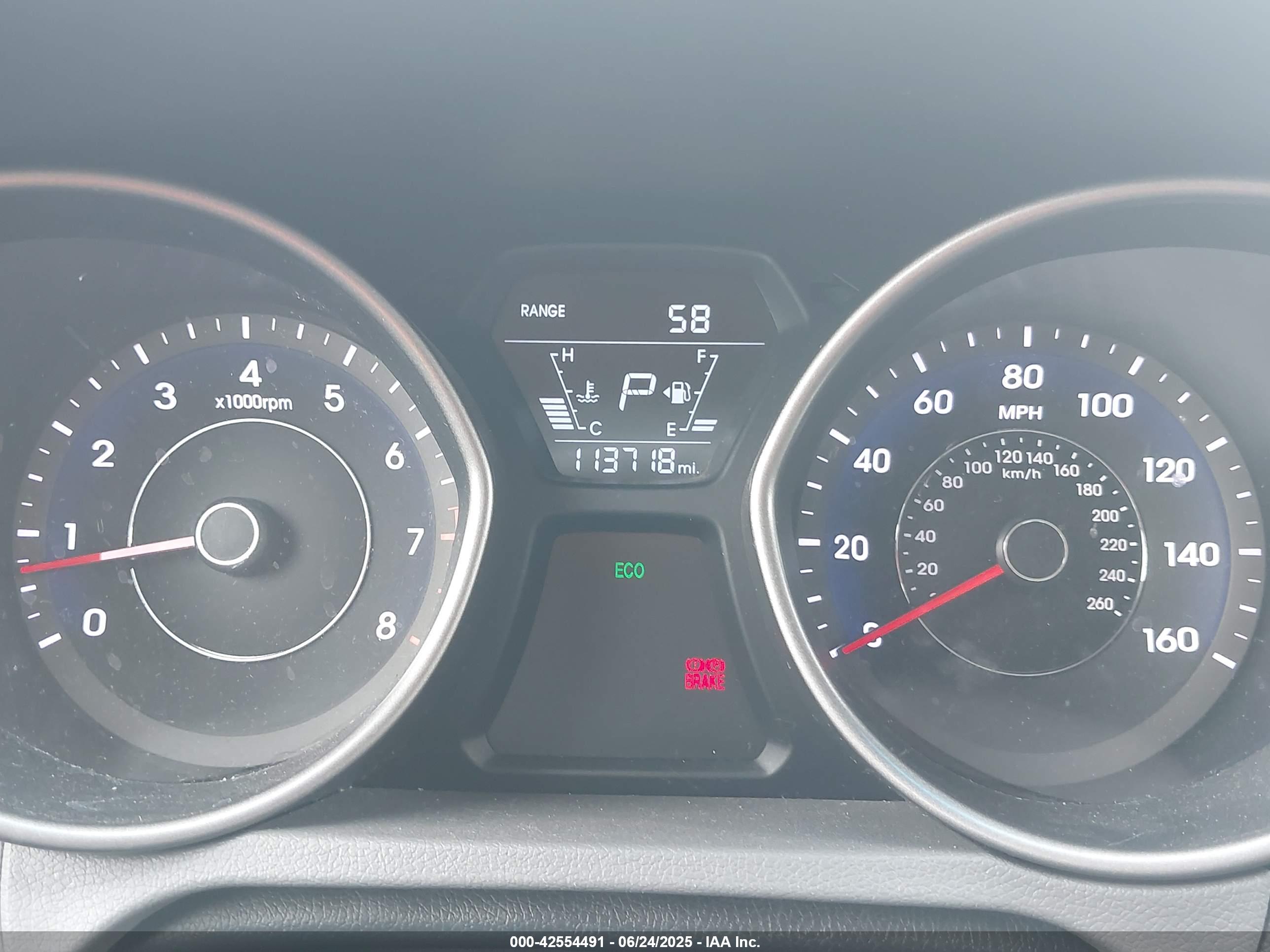 HYUNDAI ELANTRA image 7