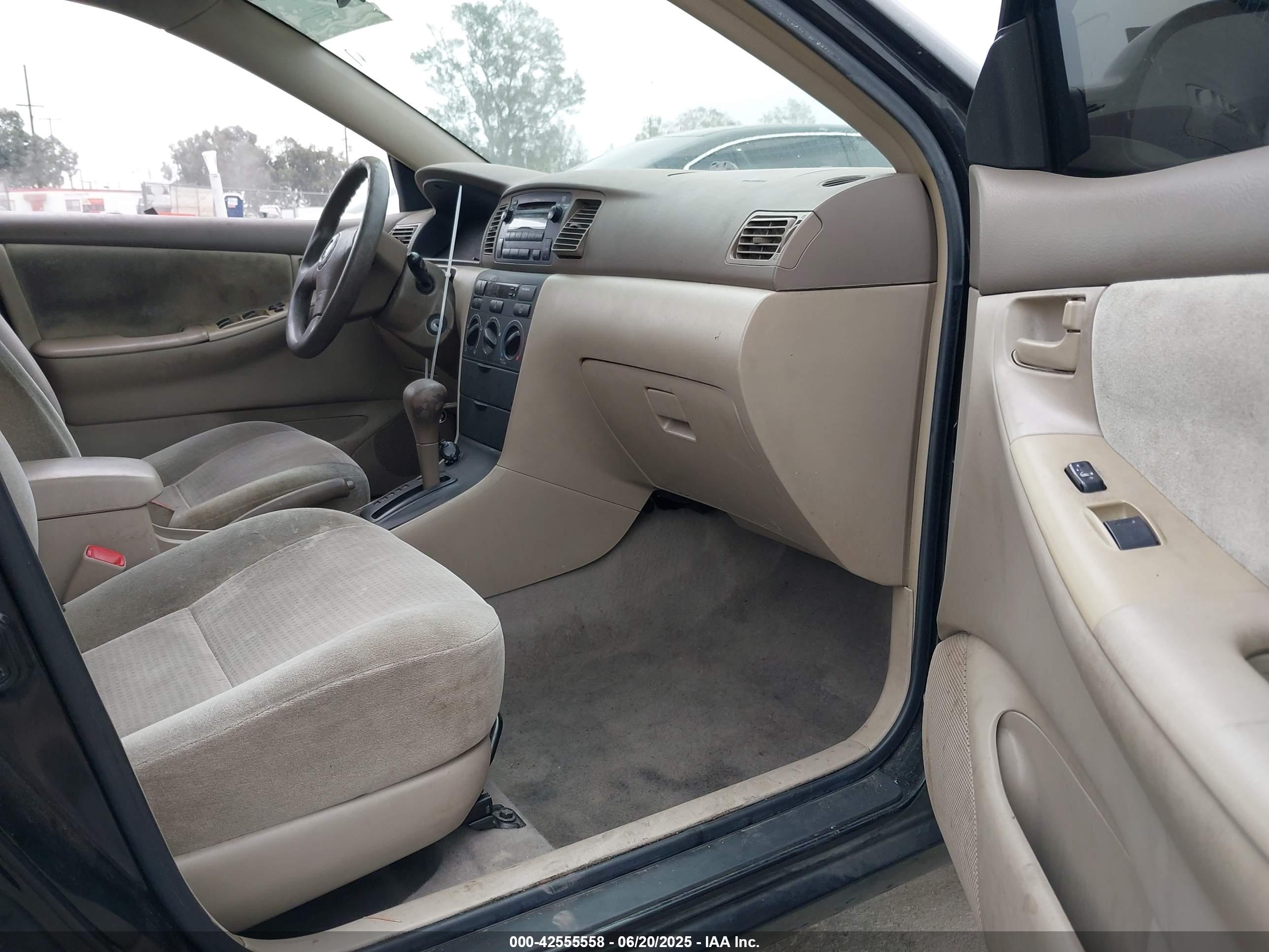 TOYOTA COROLLA image 5