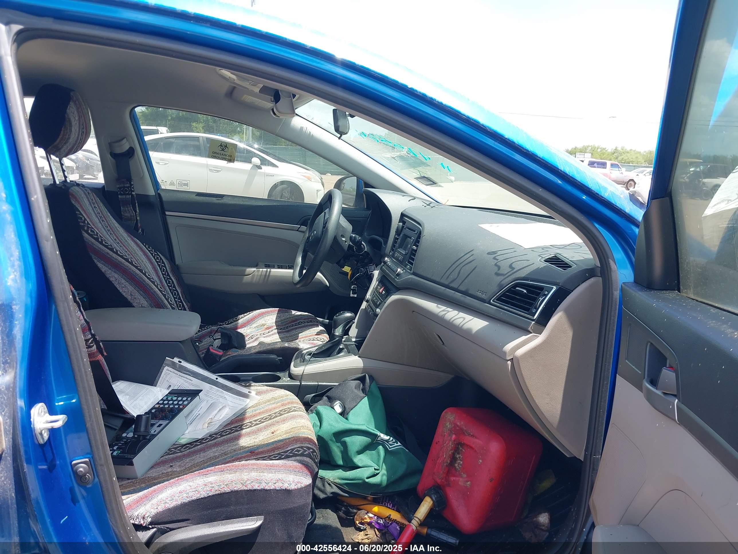 HYUNDAI ELANTRA image 5