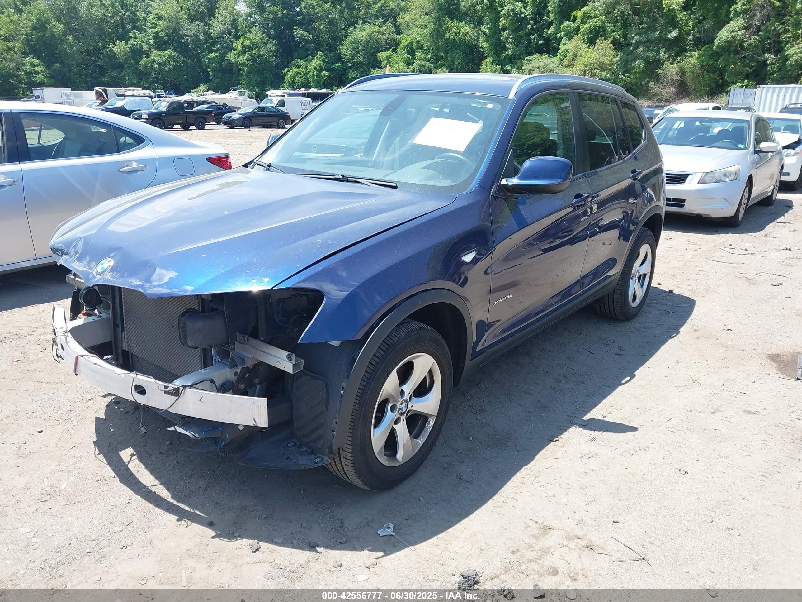 BMW X3 image 2