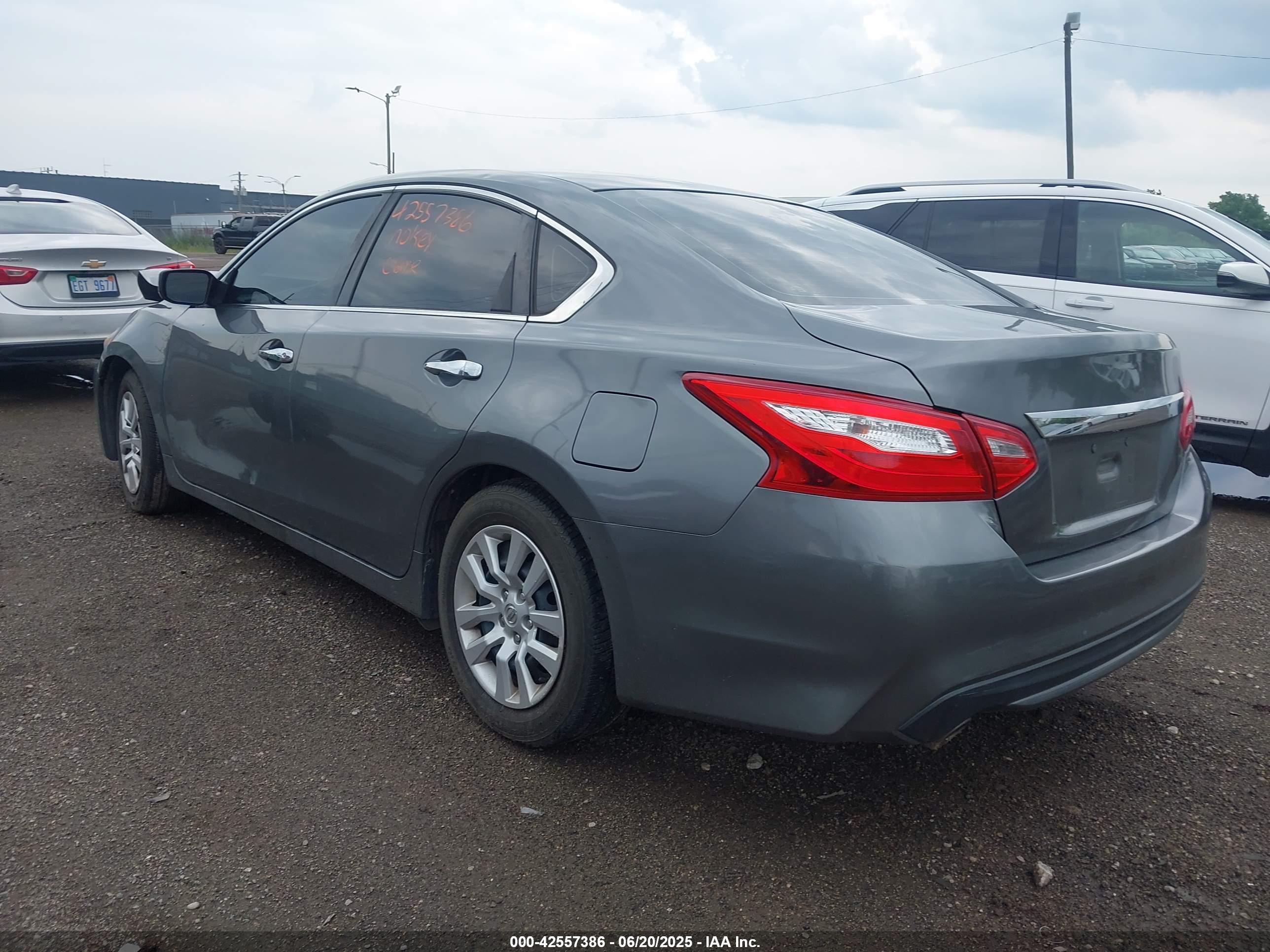 NISSAN ALTIMA image 3