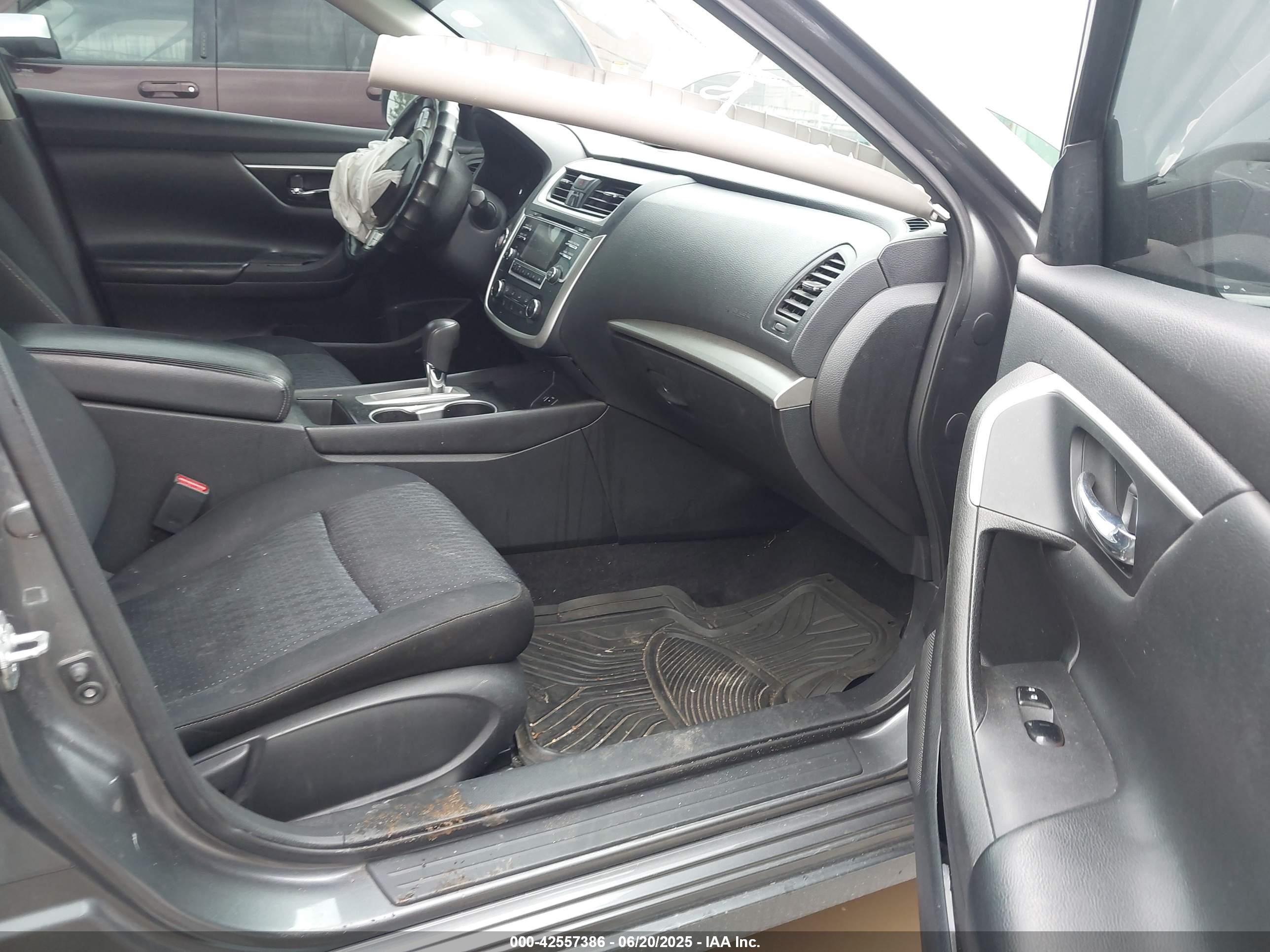 NISSAN ALTIMA image 5